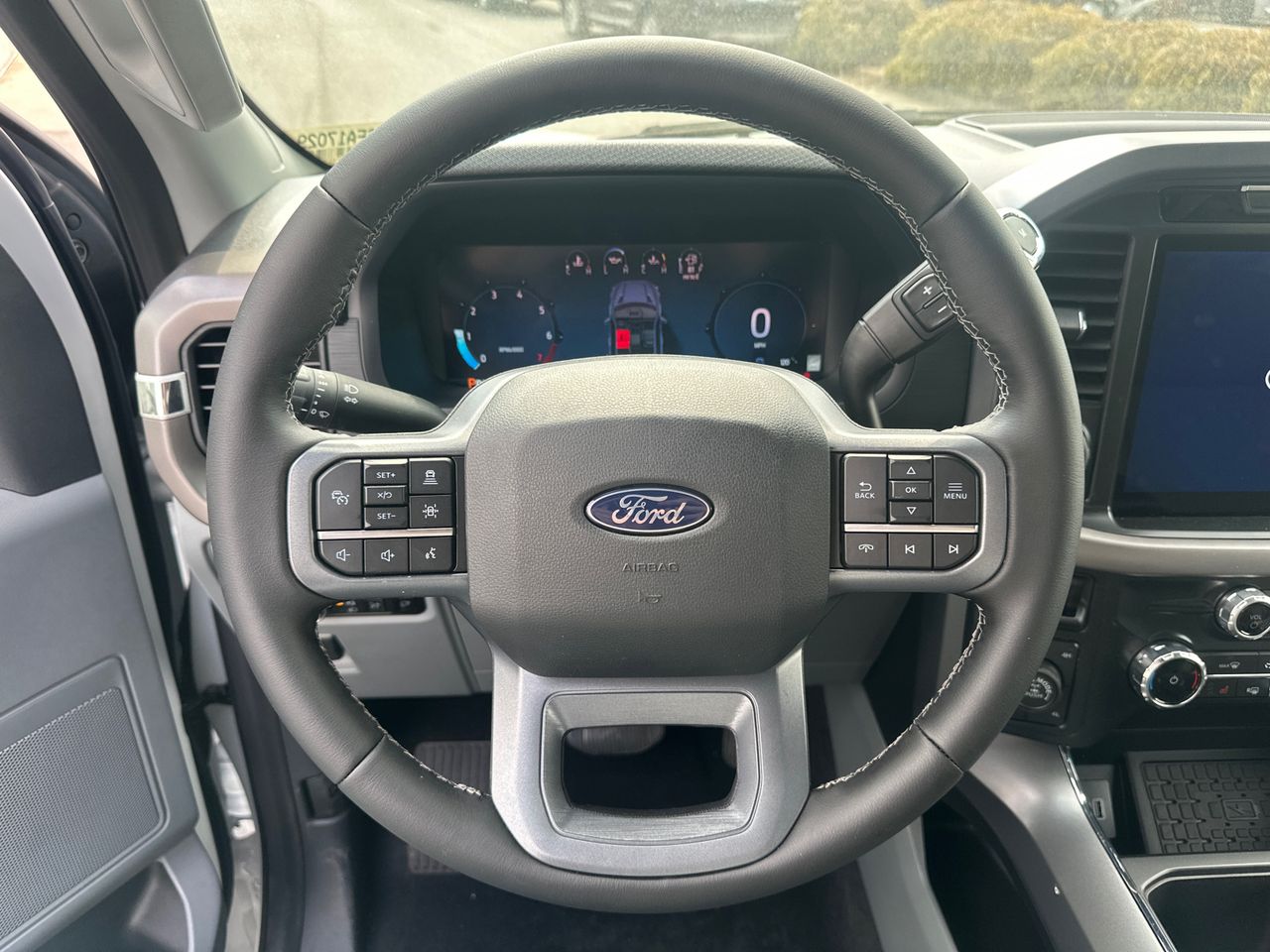 2025 Ford F-150 XLT - Photo 23