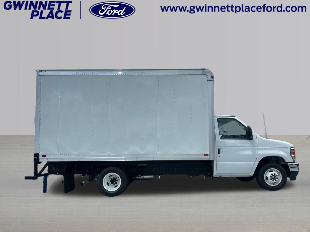 2025 Ford E-350 Base photo 4