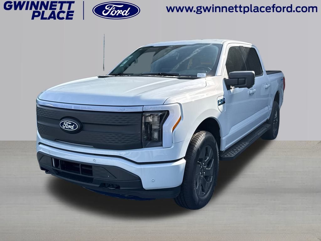 2025 Ford F-150 Lightning Flash's photo