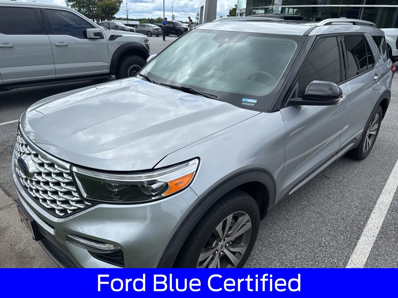 2020 Ford Explorer Platinum 4WD's photo