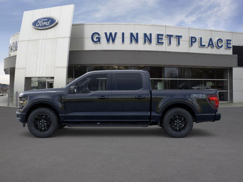 2025 Ford F-150 XLT photo 3