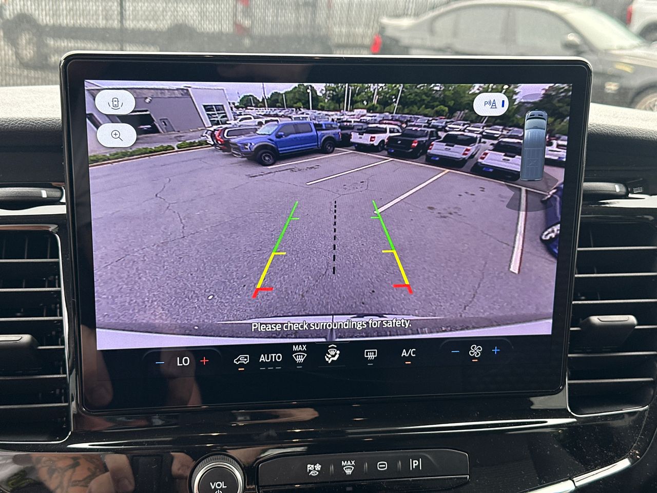 2025 Ford Transit Passenger Van XLT - Photo 27