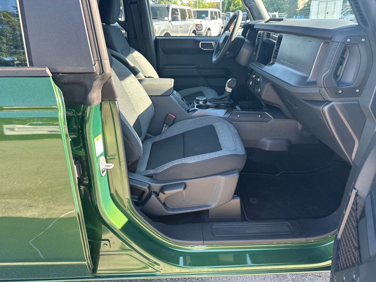 2025 Ford Bronco 4-Door Base - Photo 13