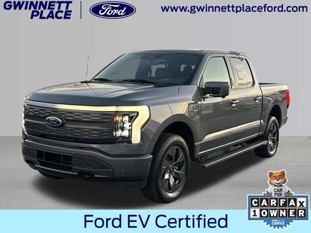 2023 Ford F-150 Lightning Lariat's photo