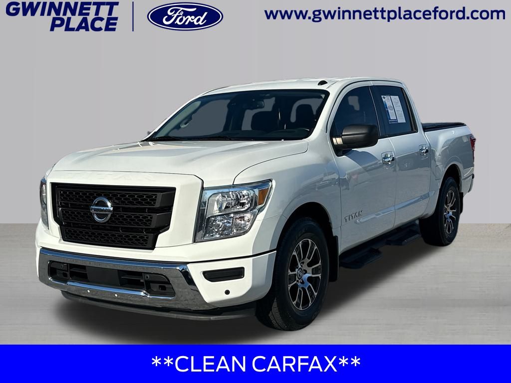 2021 Nissan Titan SV's photo