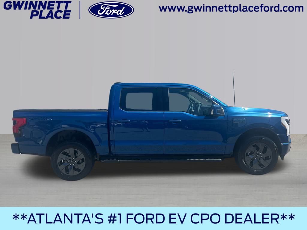 2022 Ford F-150 Lightning Lariat photo 4