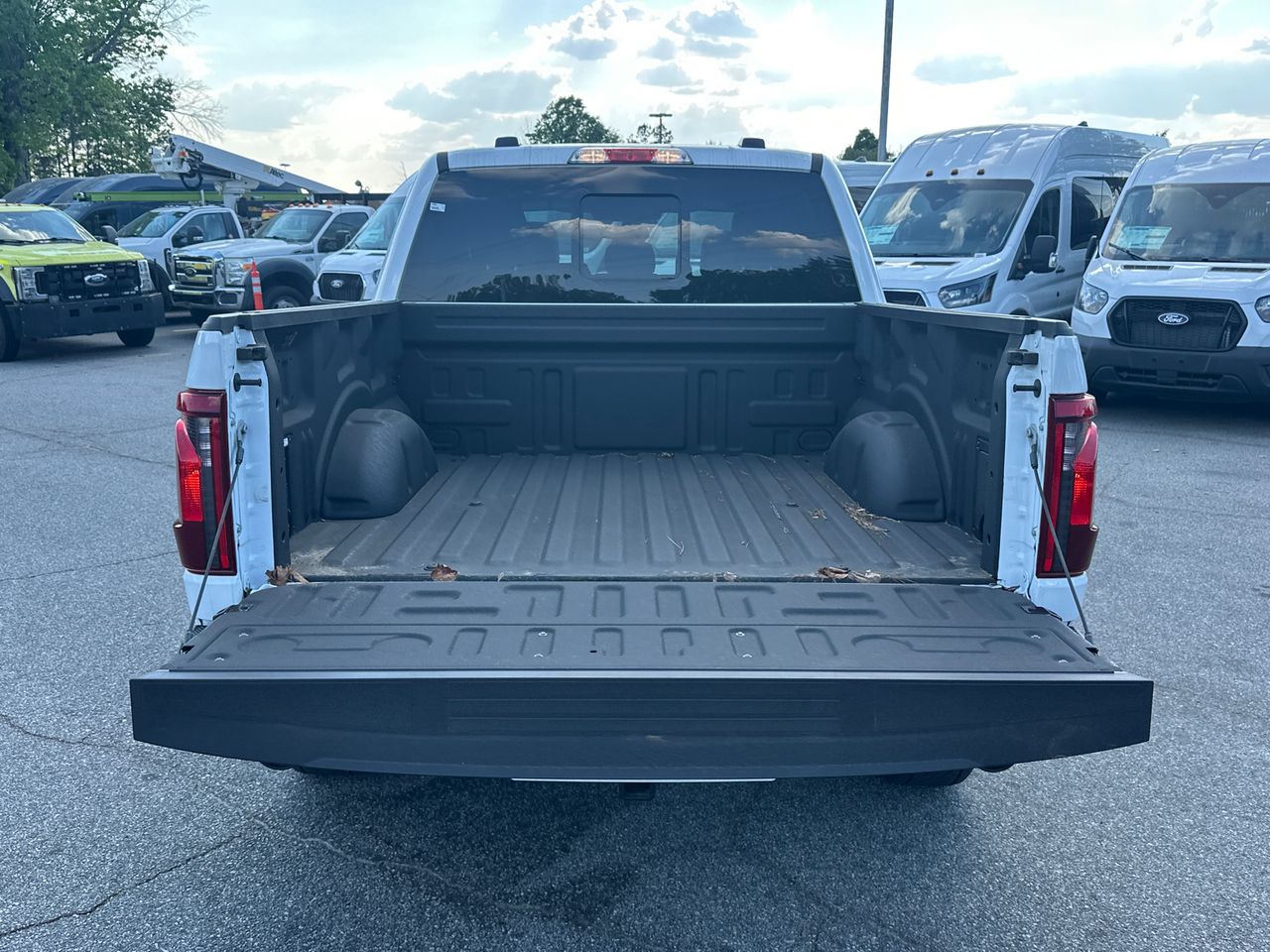 2025 Ford F-150 XLT - Photo 18