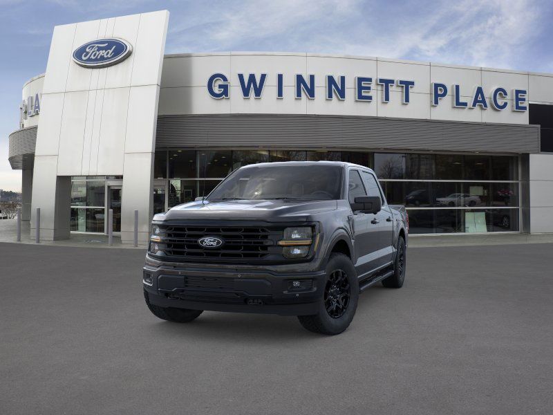2025 Ford F-150 XLT photo 2