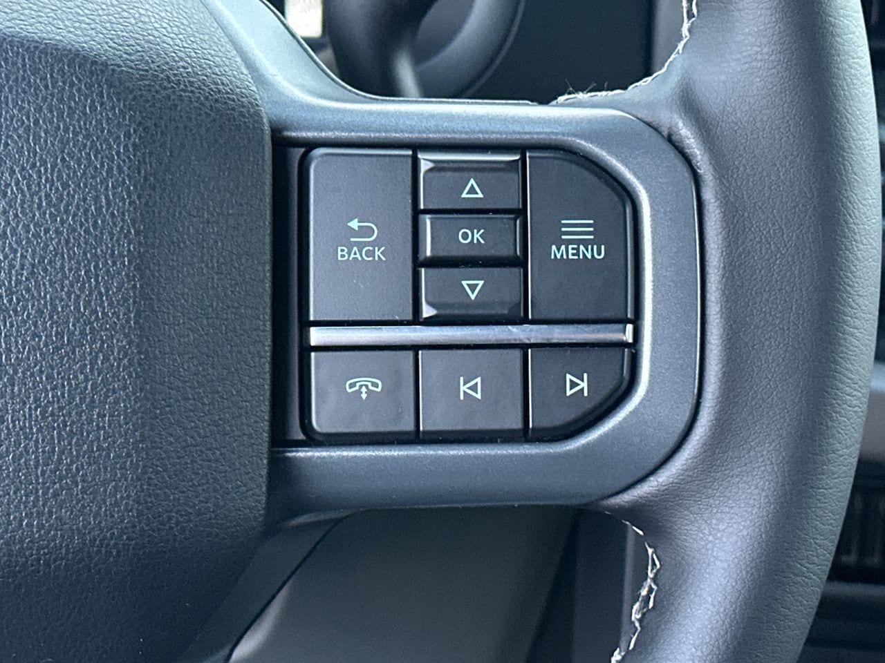 2025 Ford F-150 XLT - Photo 25