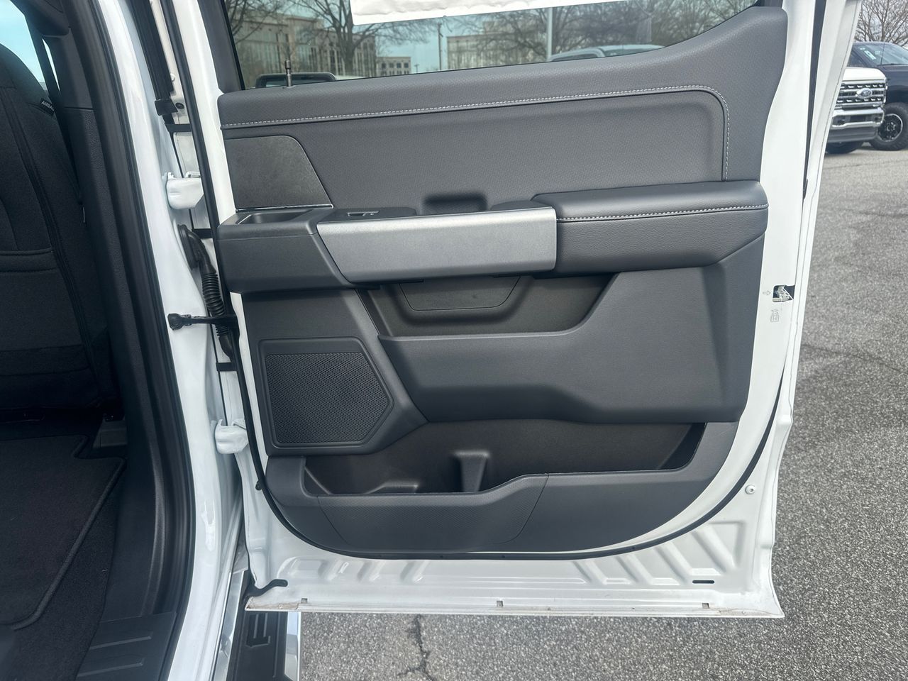 2025 Ford F-150 XLT - Photo 16