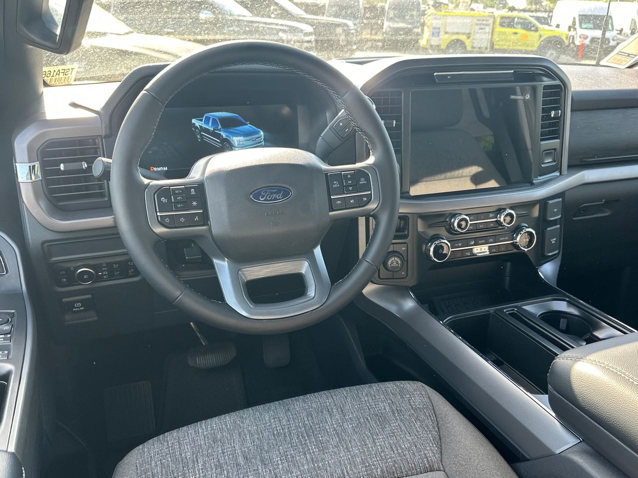 2025 Ford F-150 XLT - Photo 22