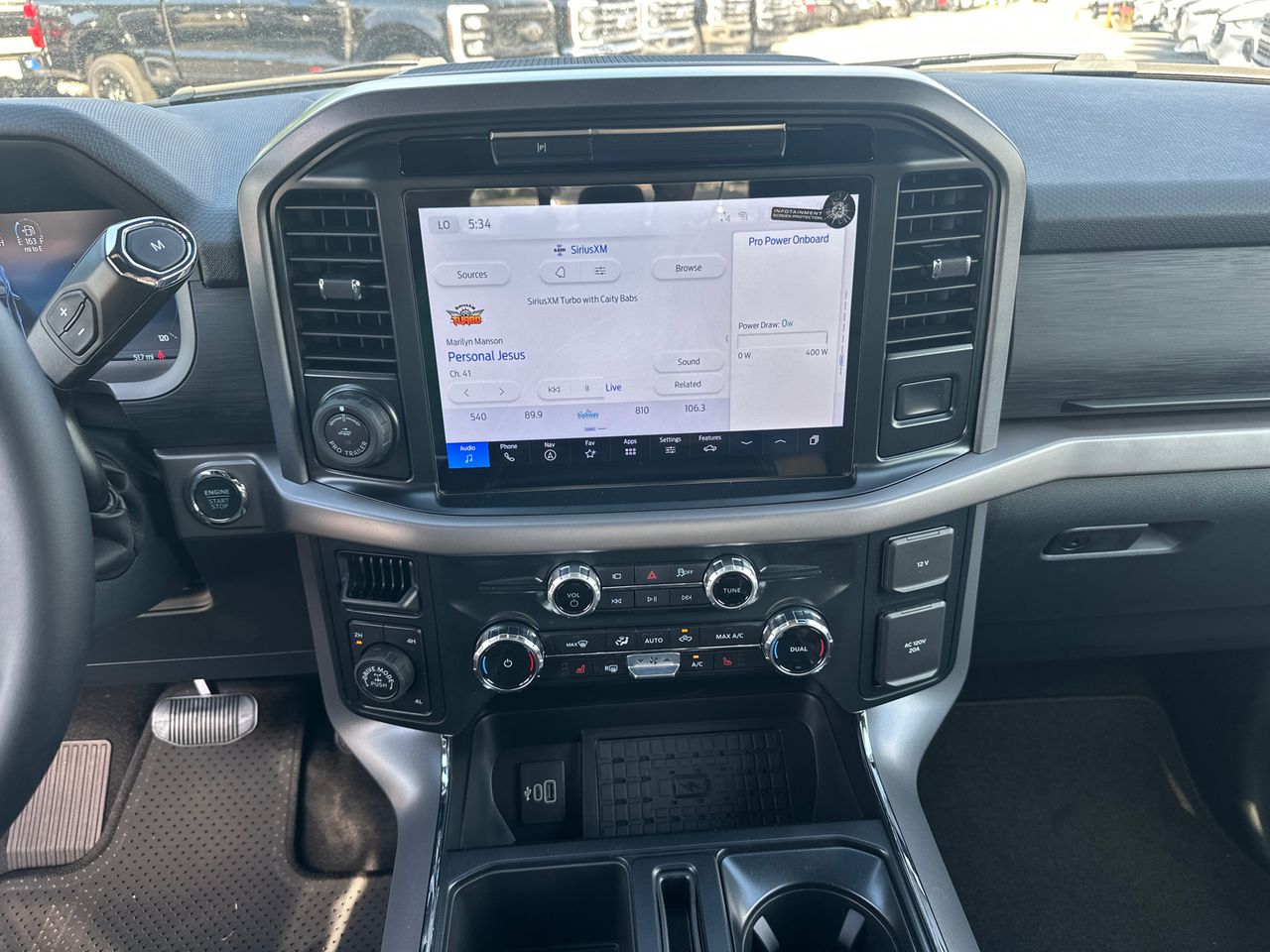 2025 Ford F-150 XLT - Photo 27