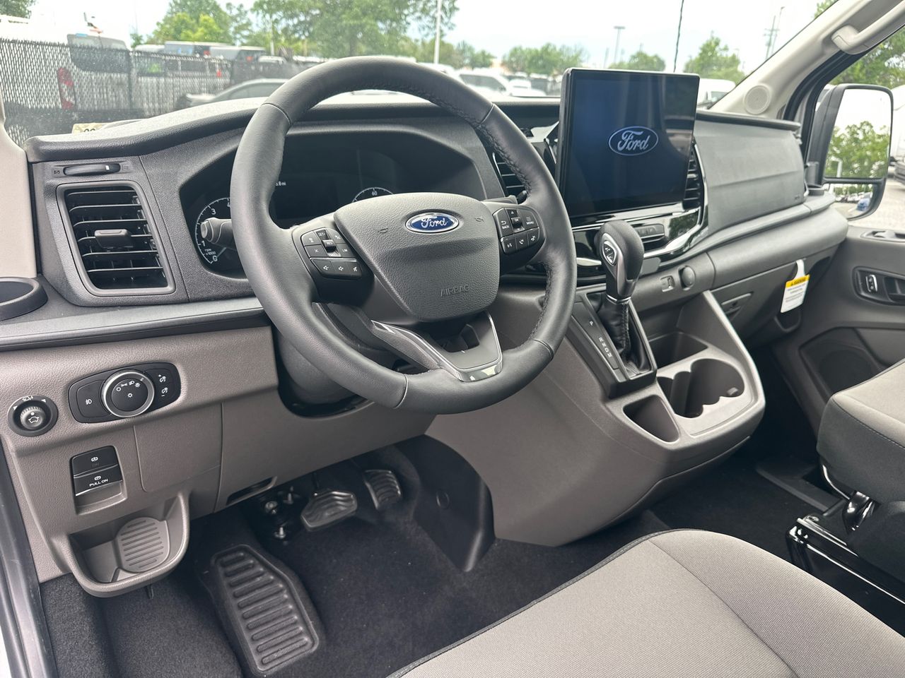 2025 Ford Transit Passenger Van XLT - Photo 21