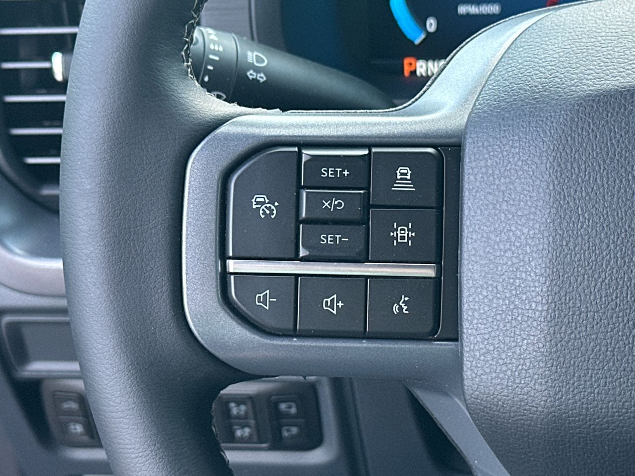 2025 Ford F-150 XLT - Photo 24