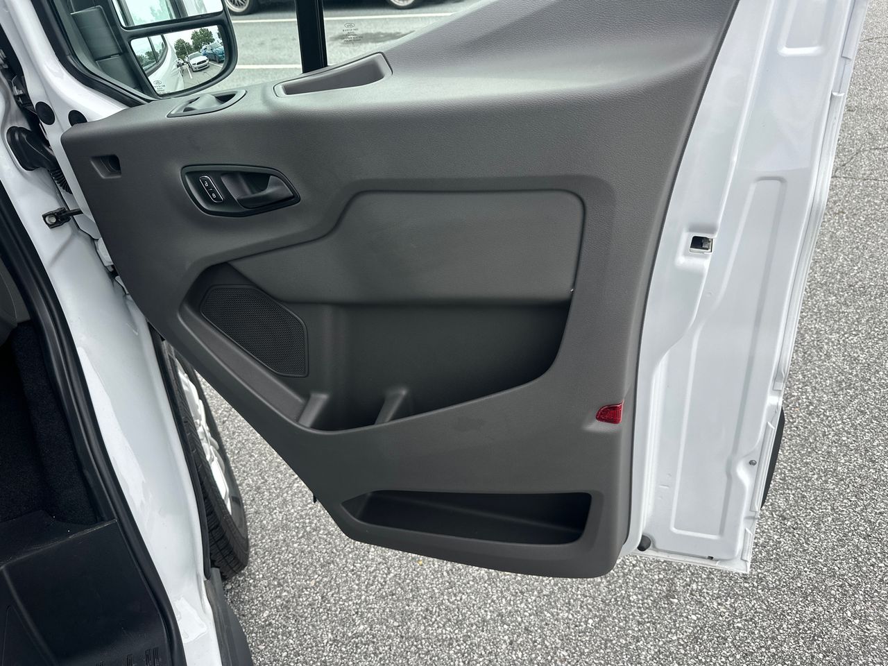 2025 Ford Transit Passenger Van XLT - Photo 15