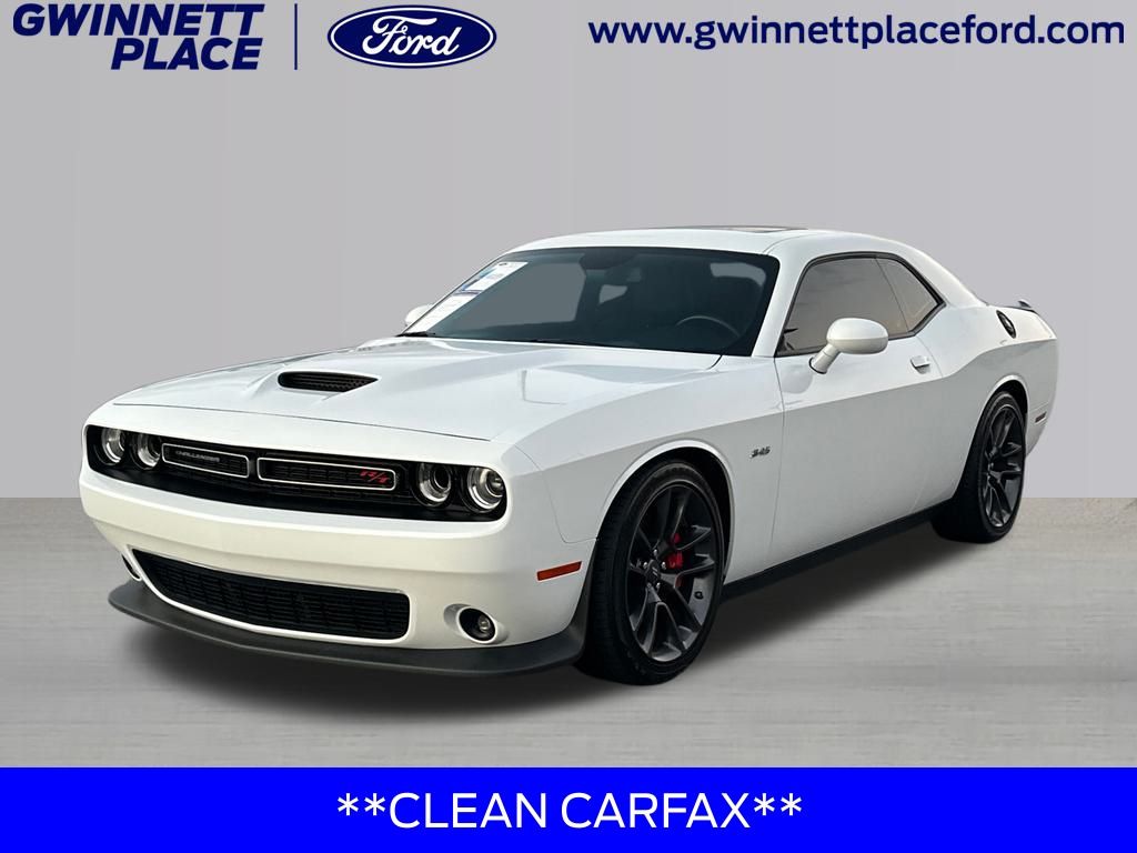 2023 Dodge Challenger R/T's photo