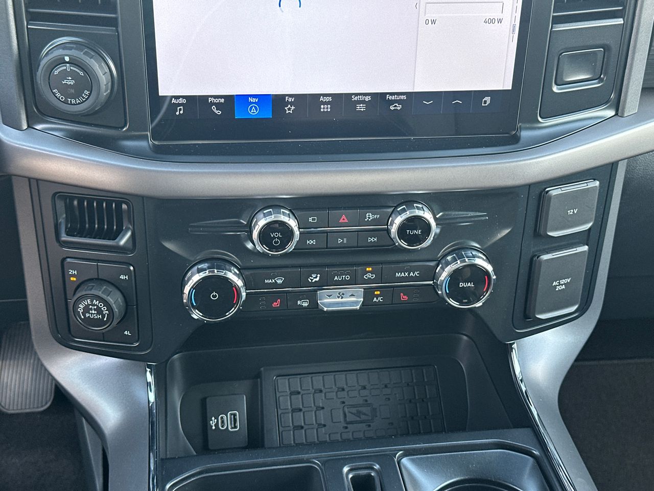 2025 Ford F-150 XLT - Photo 30