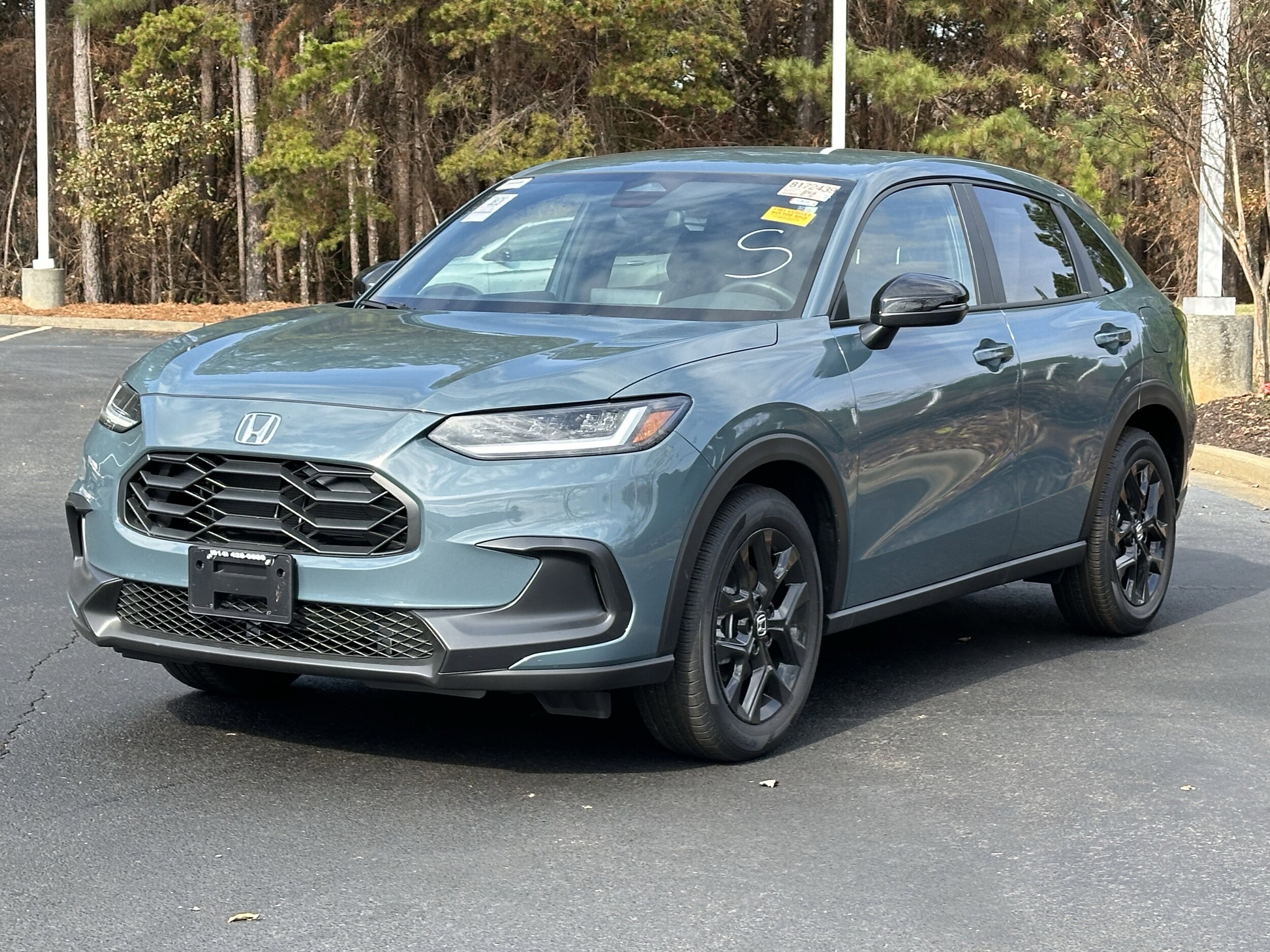 2025 Honda HR-V Sport photo 2