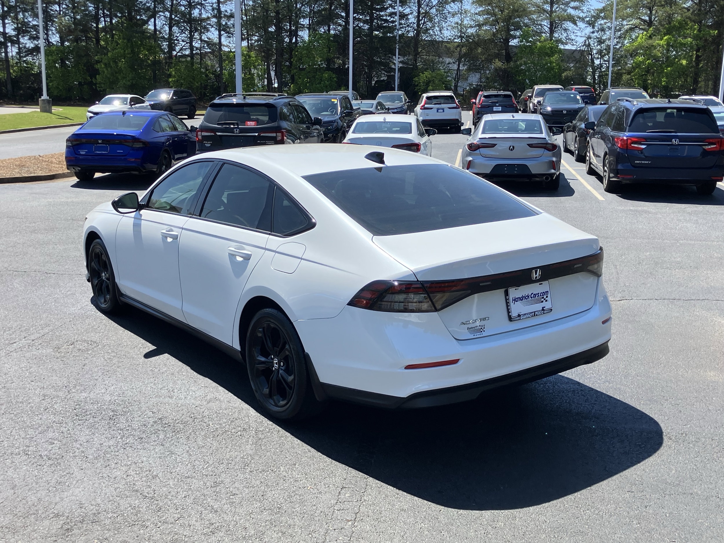 2025 Honda Accord SE CVT photo 3