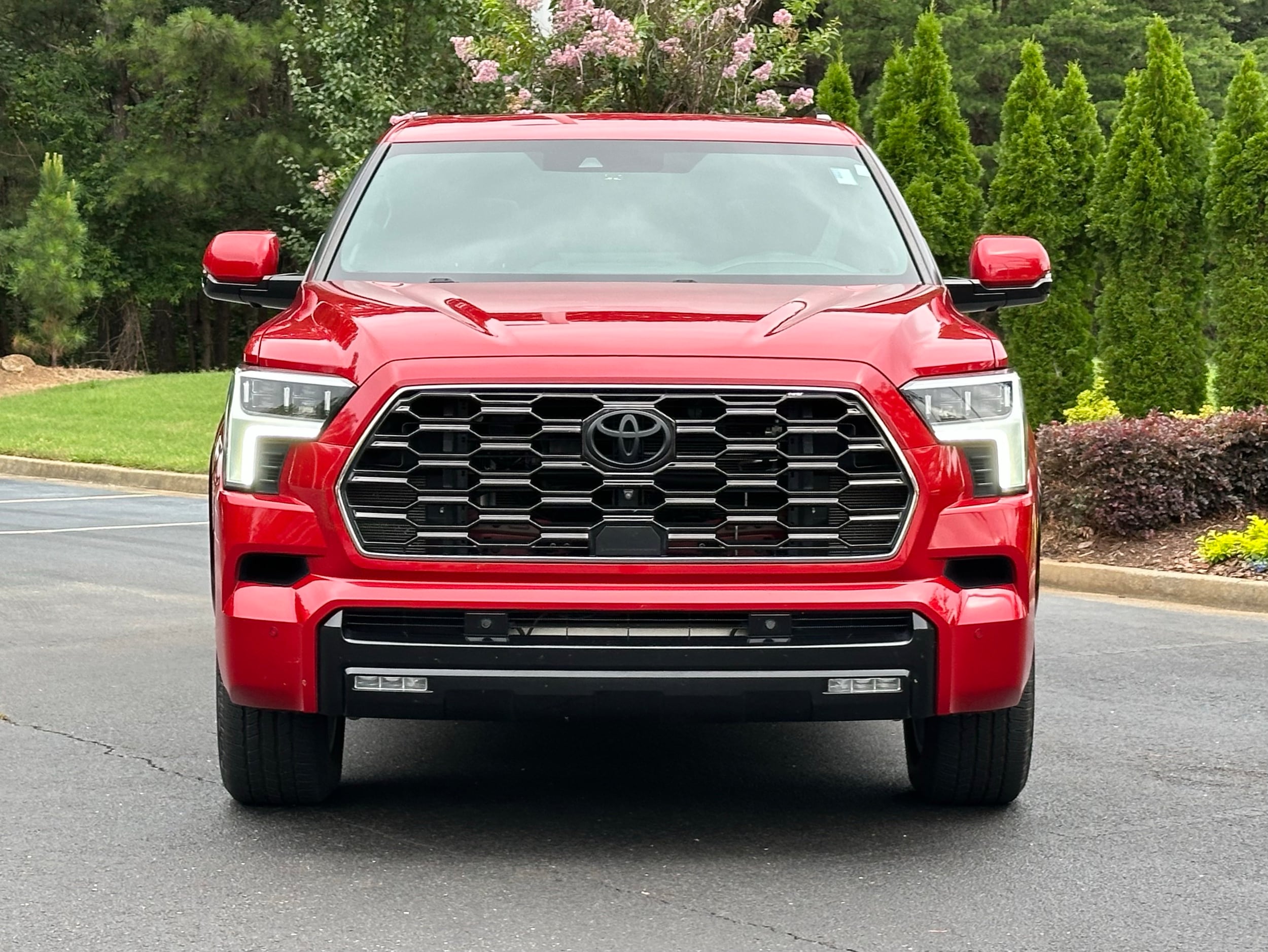Toyota Sequoia Platinum 4WD