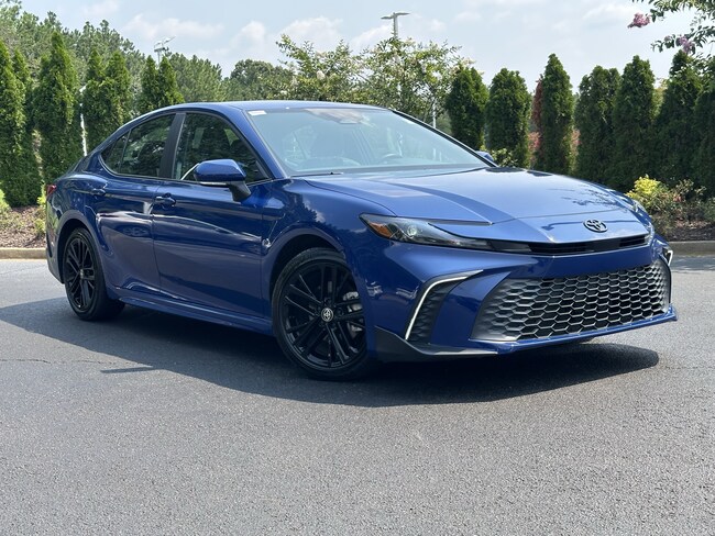 2025 Toyota Camry SE Sedan