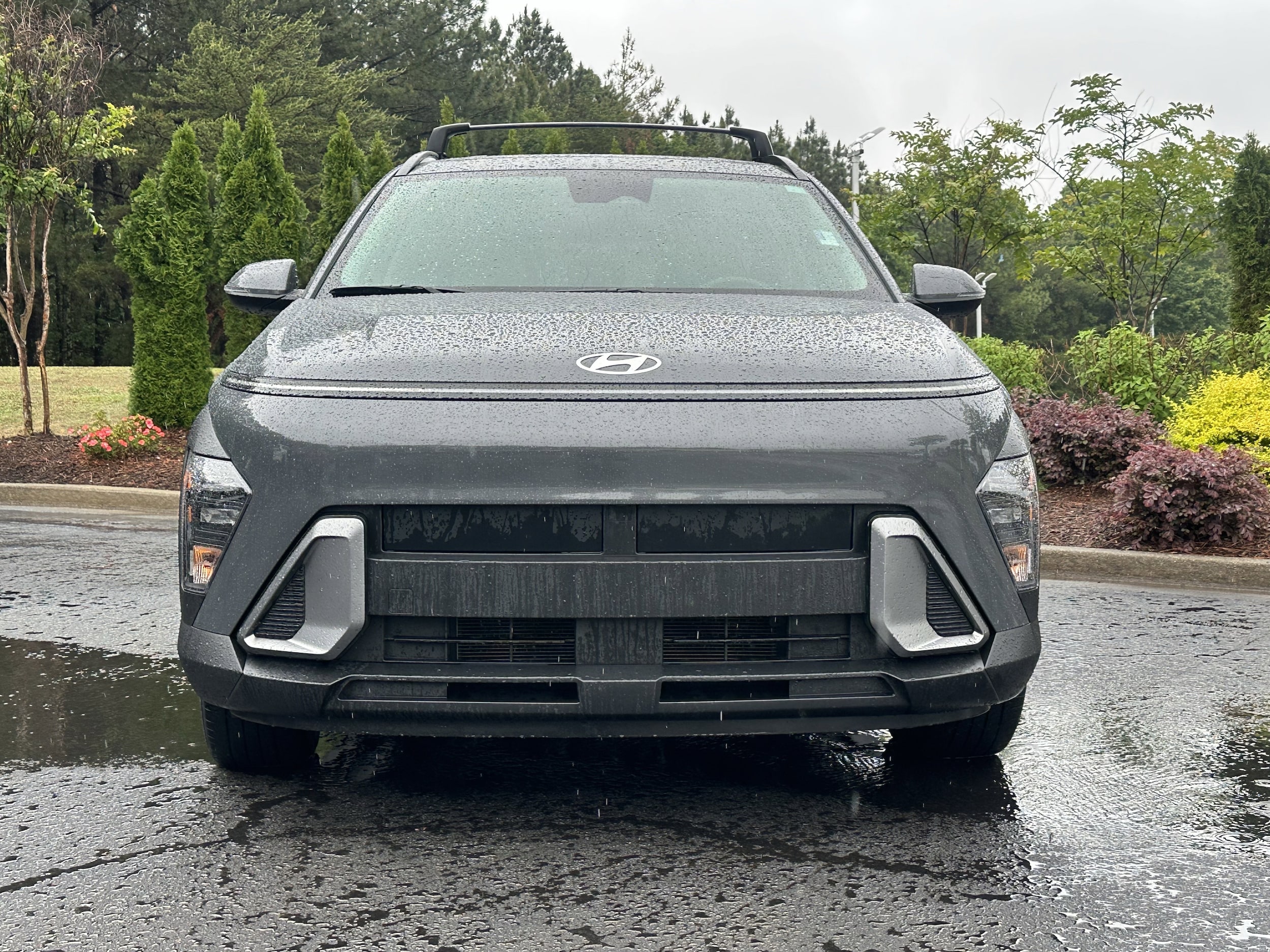 2025 Hyundai Kona SEL FWD photo 2