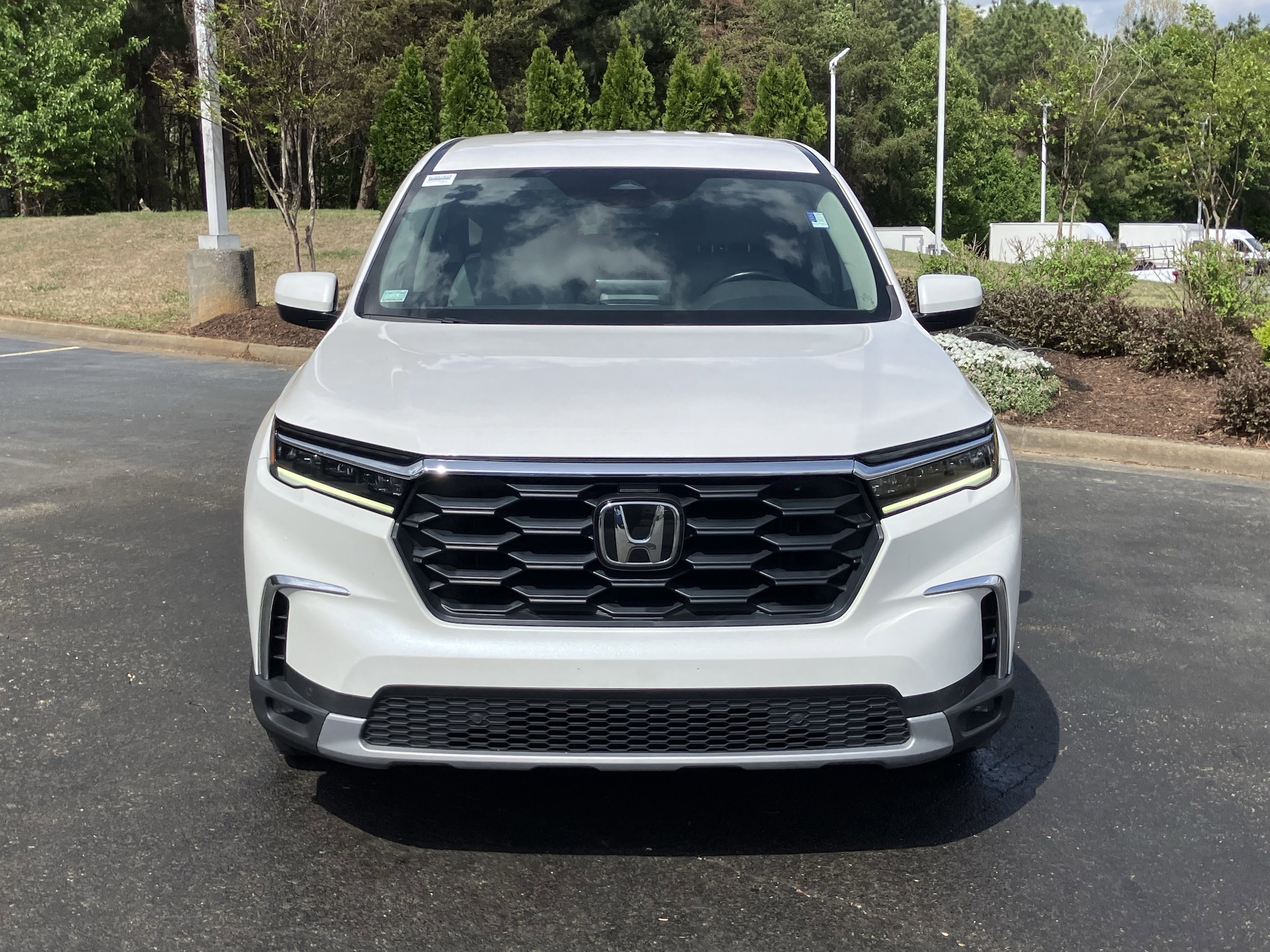 2025 Honda Pilot EX-L 2WD photo 2