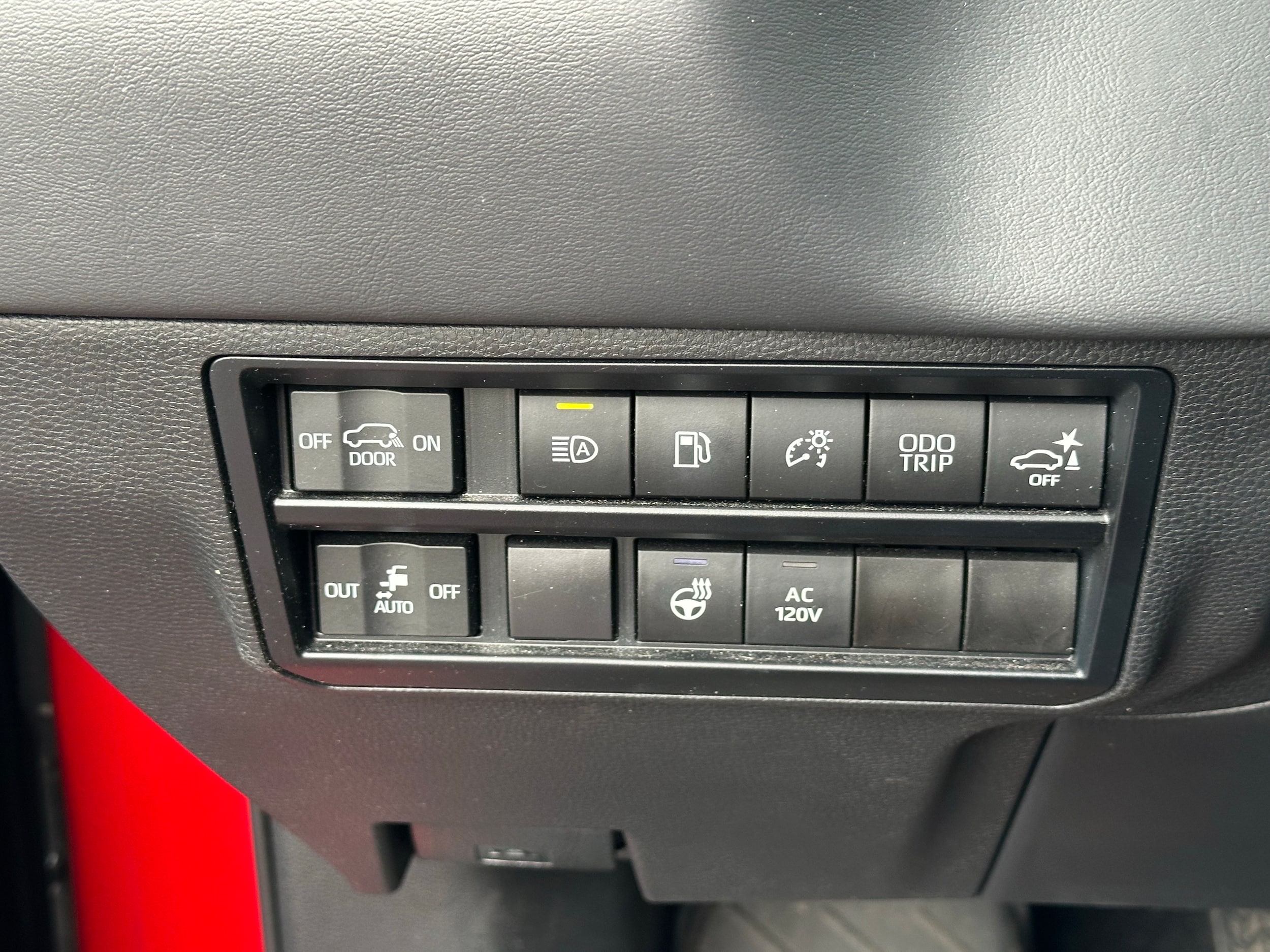 Toyota Sequoia Platinum 4WD