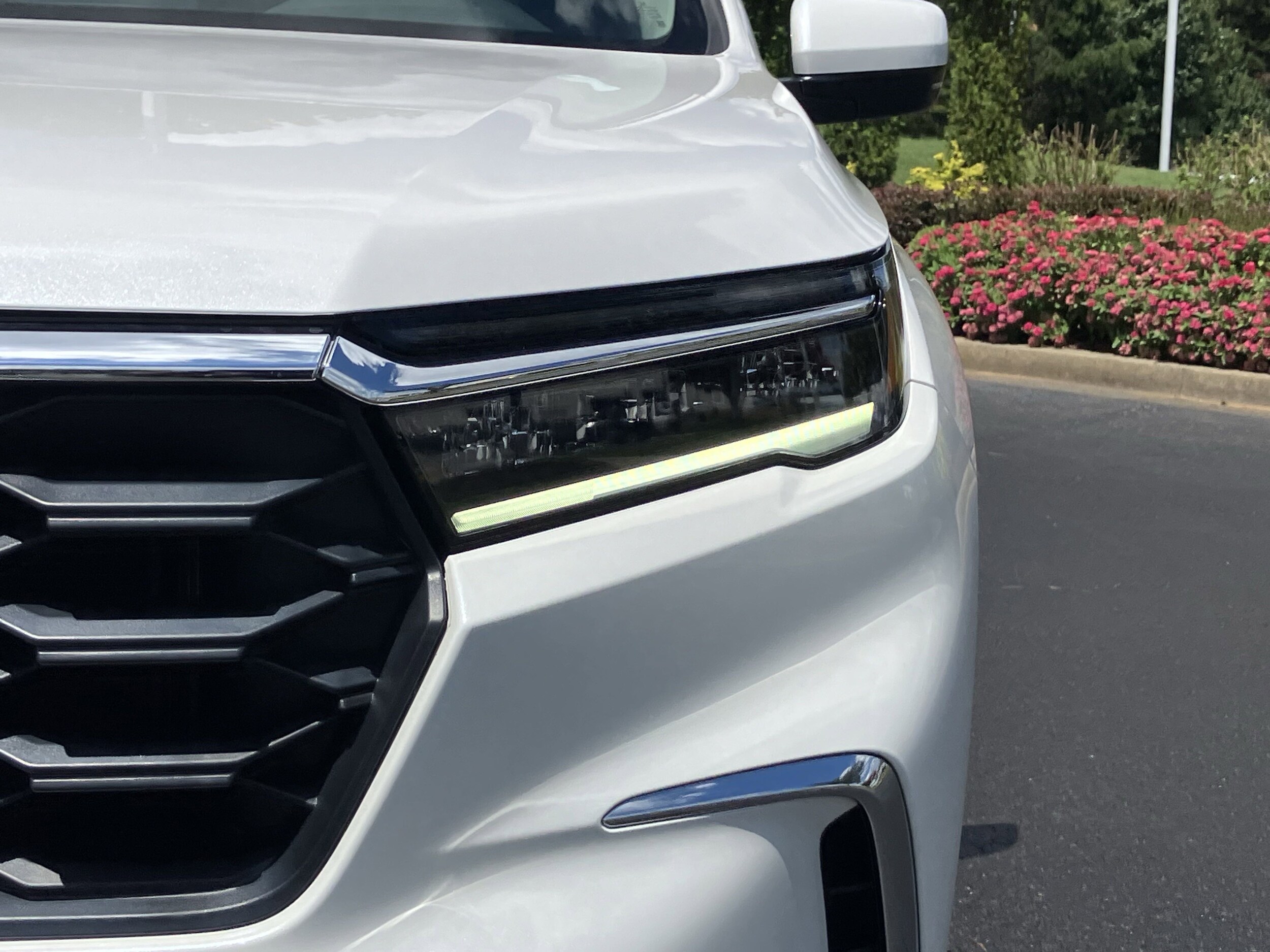 2025 Honda Pilot EX-L photo 2