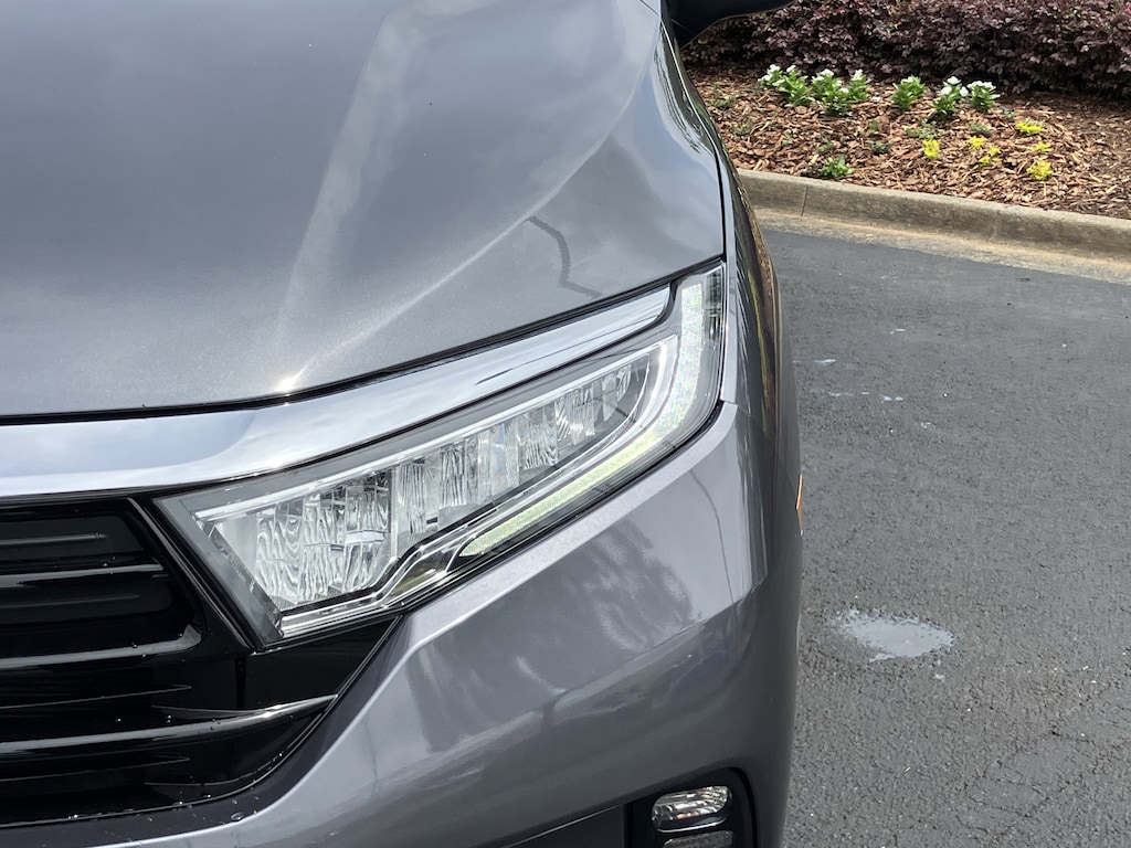 Certified 2023 Honda Odyssey Touring Auto Minivan