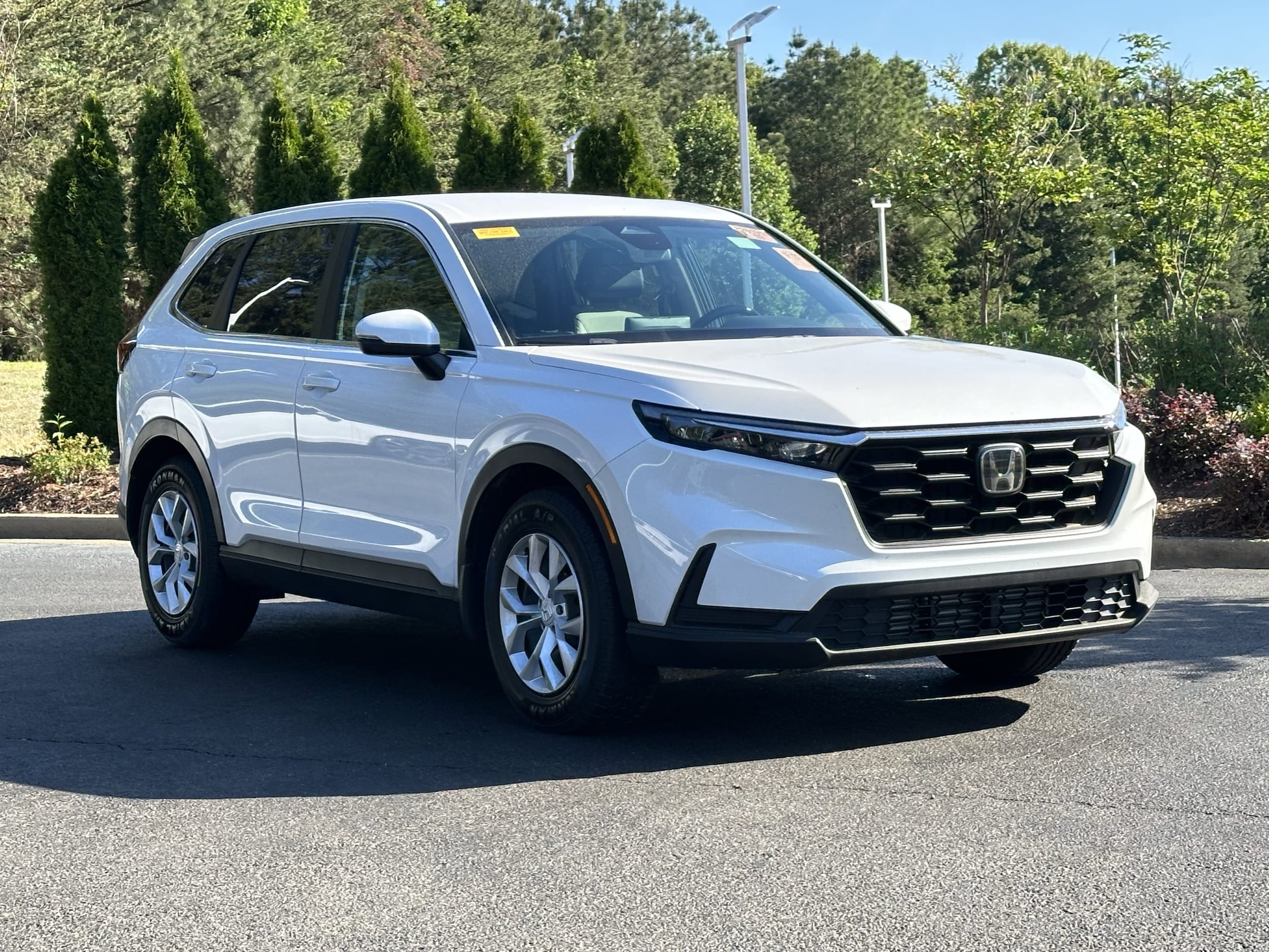 2025 Honda CR-V LX 2WD photo 2