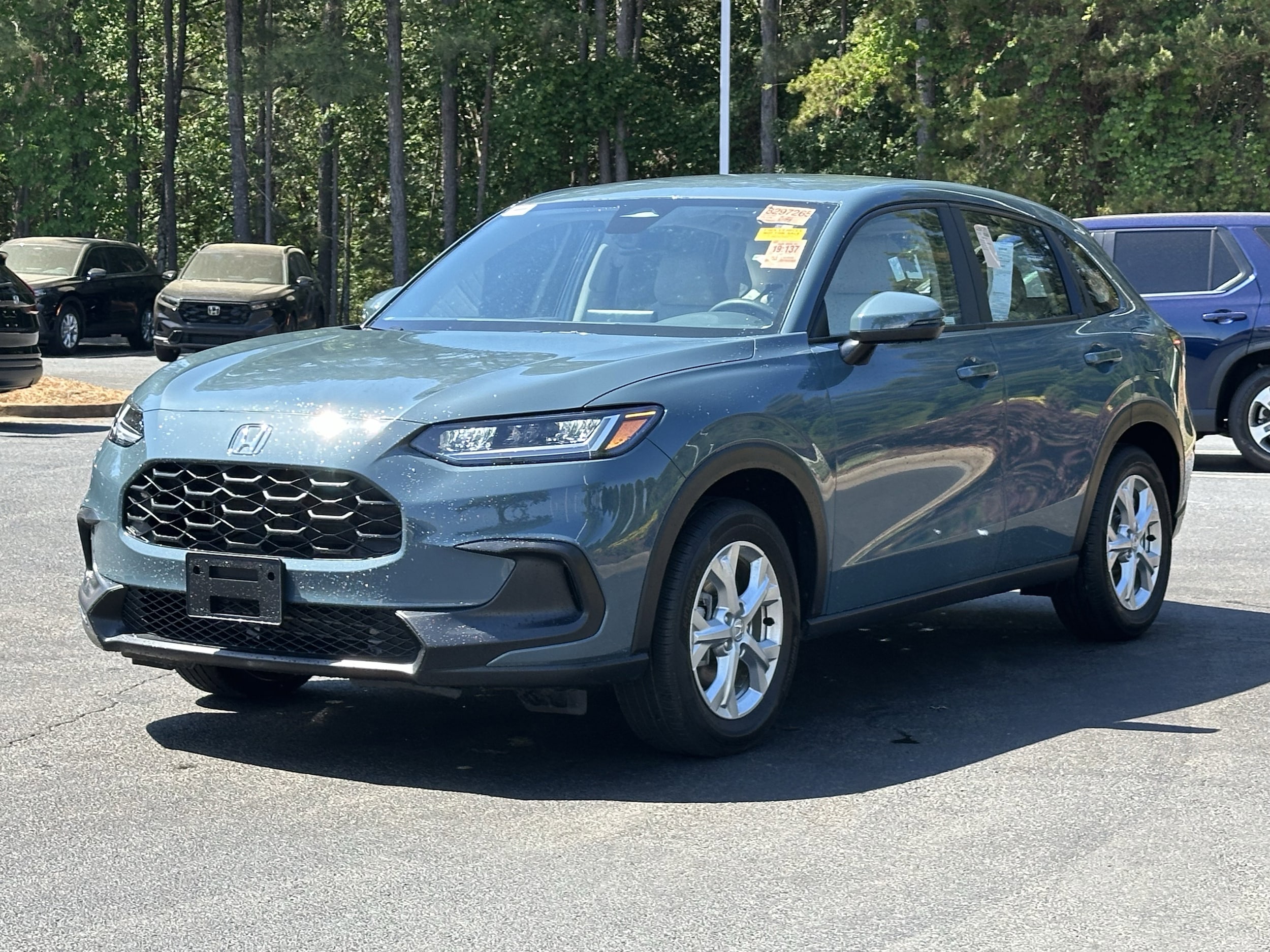 2025 Honda HR-V LX 2WD CVT photo 5