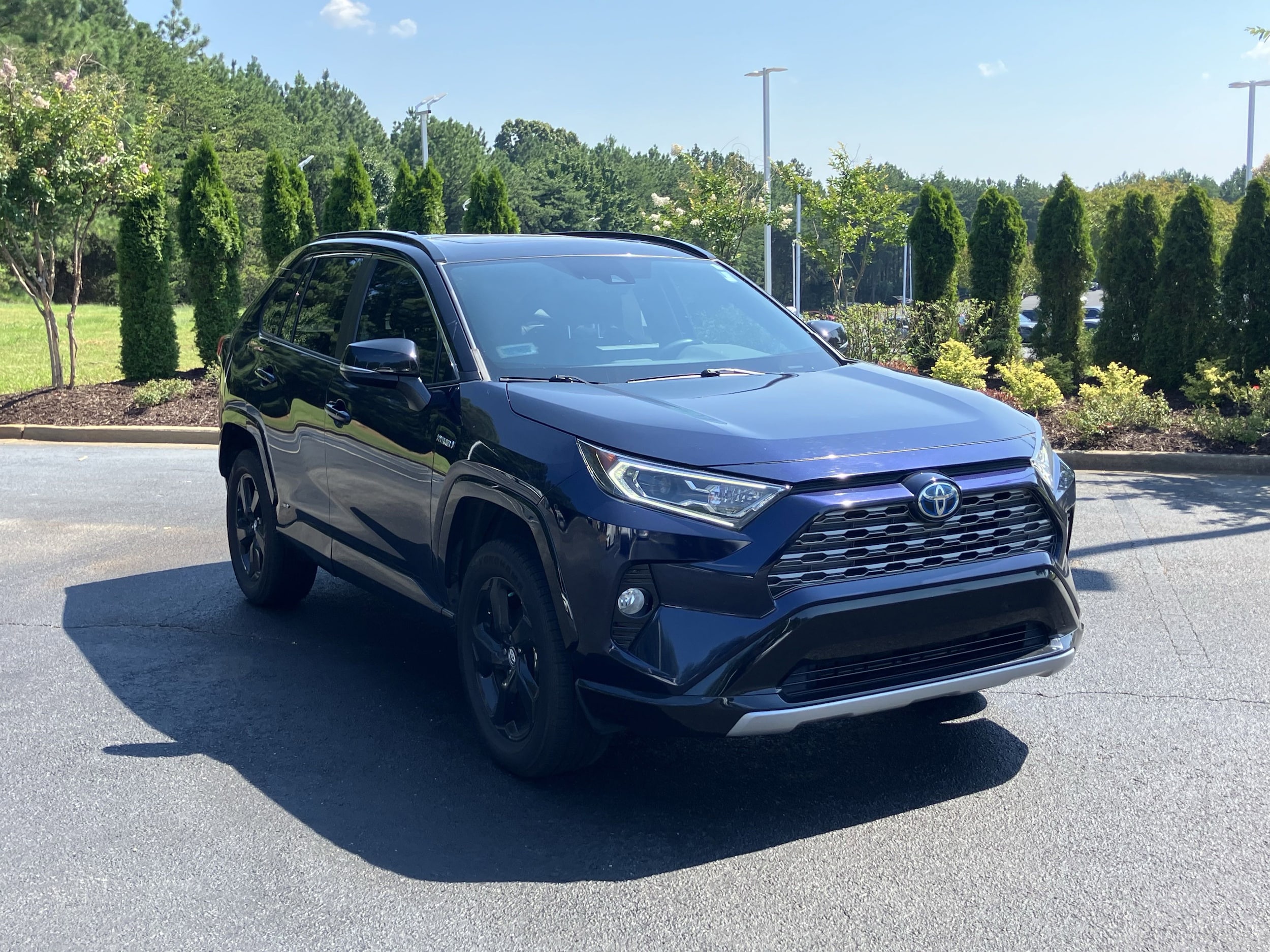 Used 2020 Toyota RAV4 XSE with VIN 2T3EWRFV9LW099736 for sale in Northfield, Minnesota