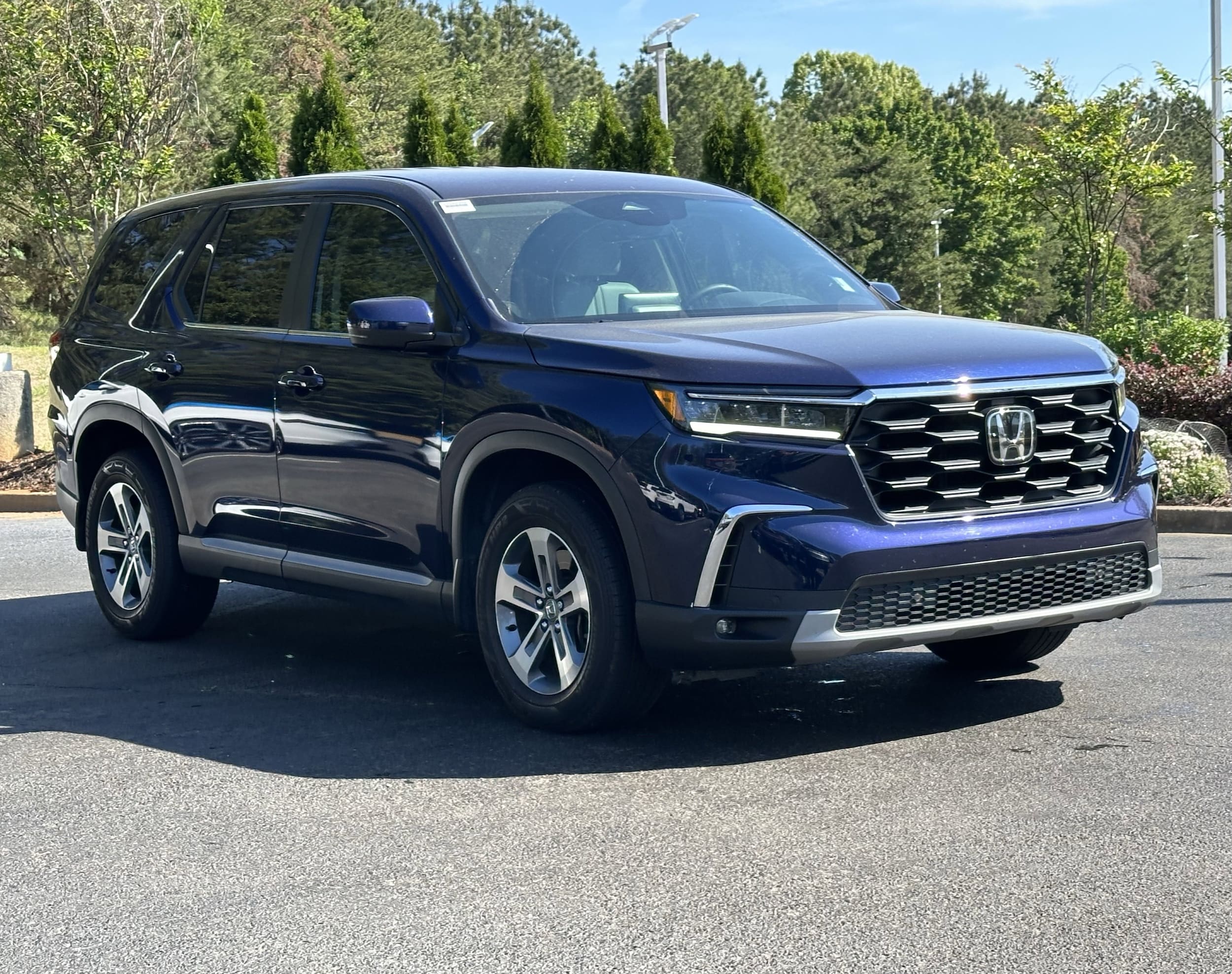 2025 Honda Pilot EX-L 2WD photo 2