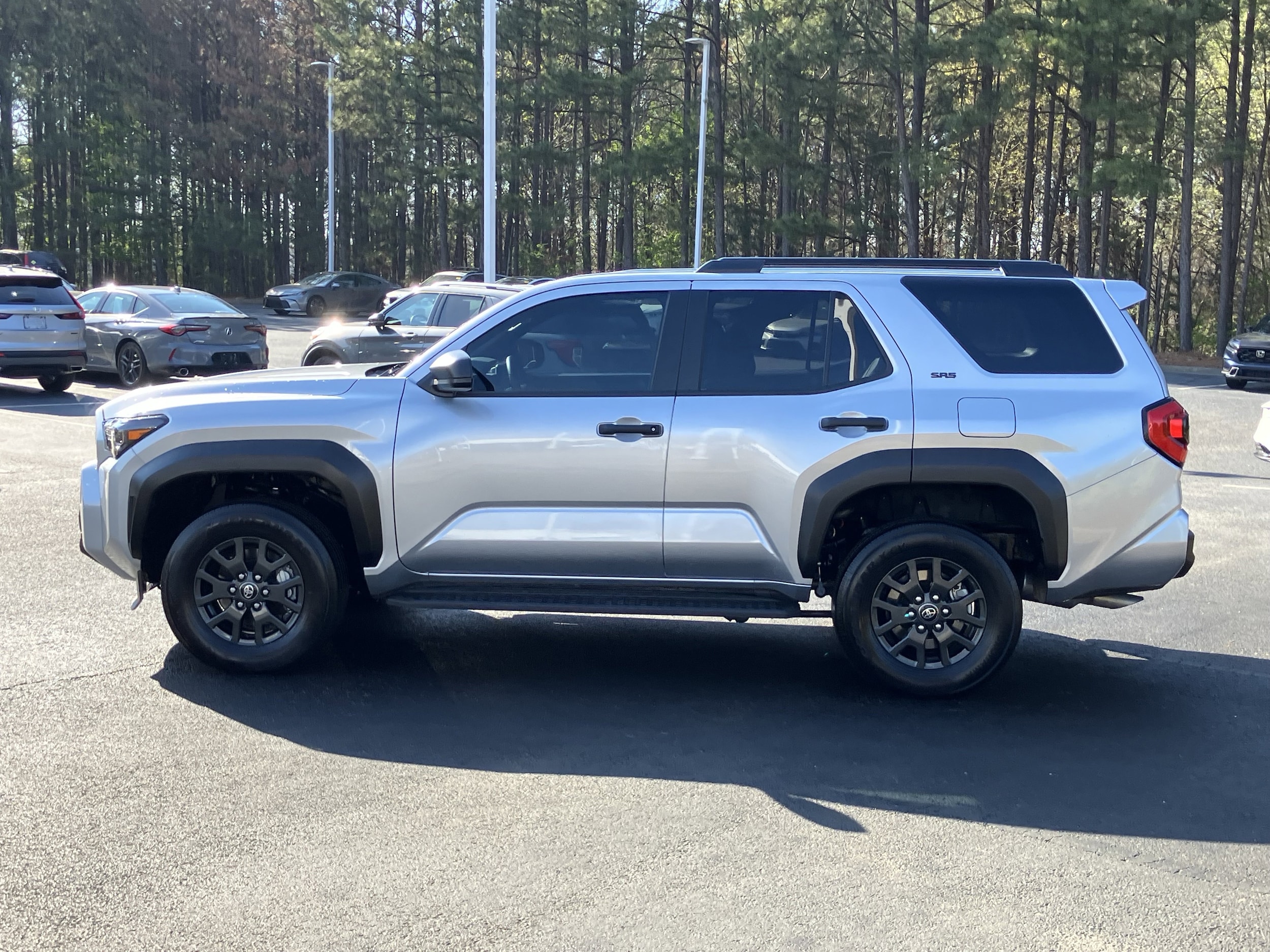 2025 Toyota 4Runner SR5 4WD photo 5