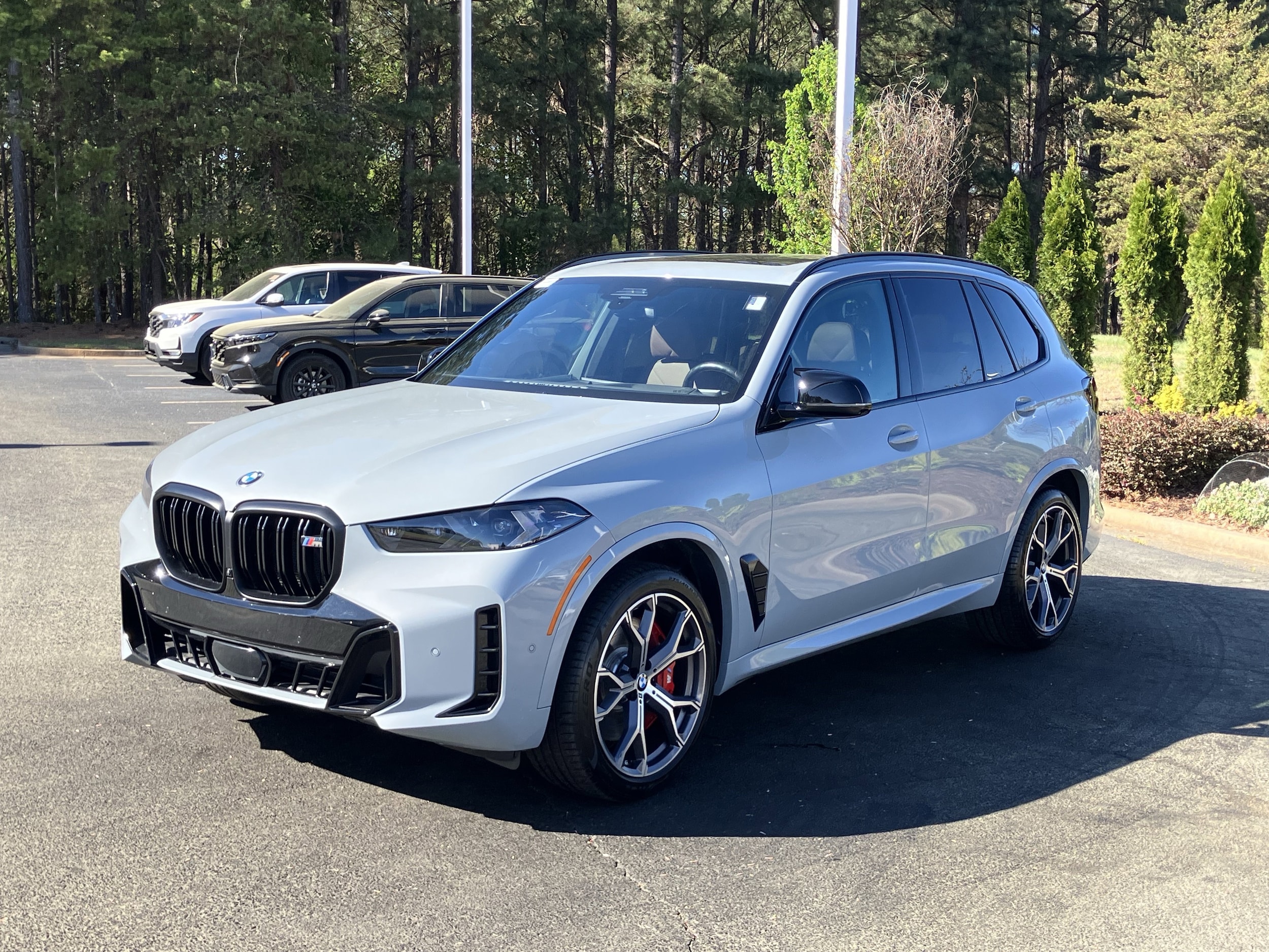 2026 BMW X5 M60i Sports Activity Vehicle photo 4