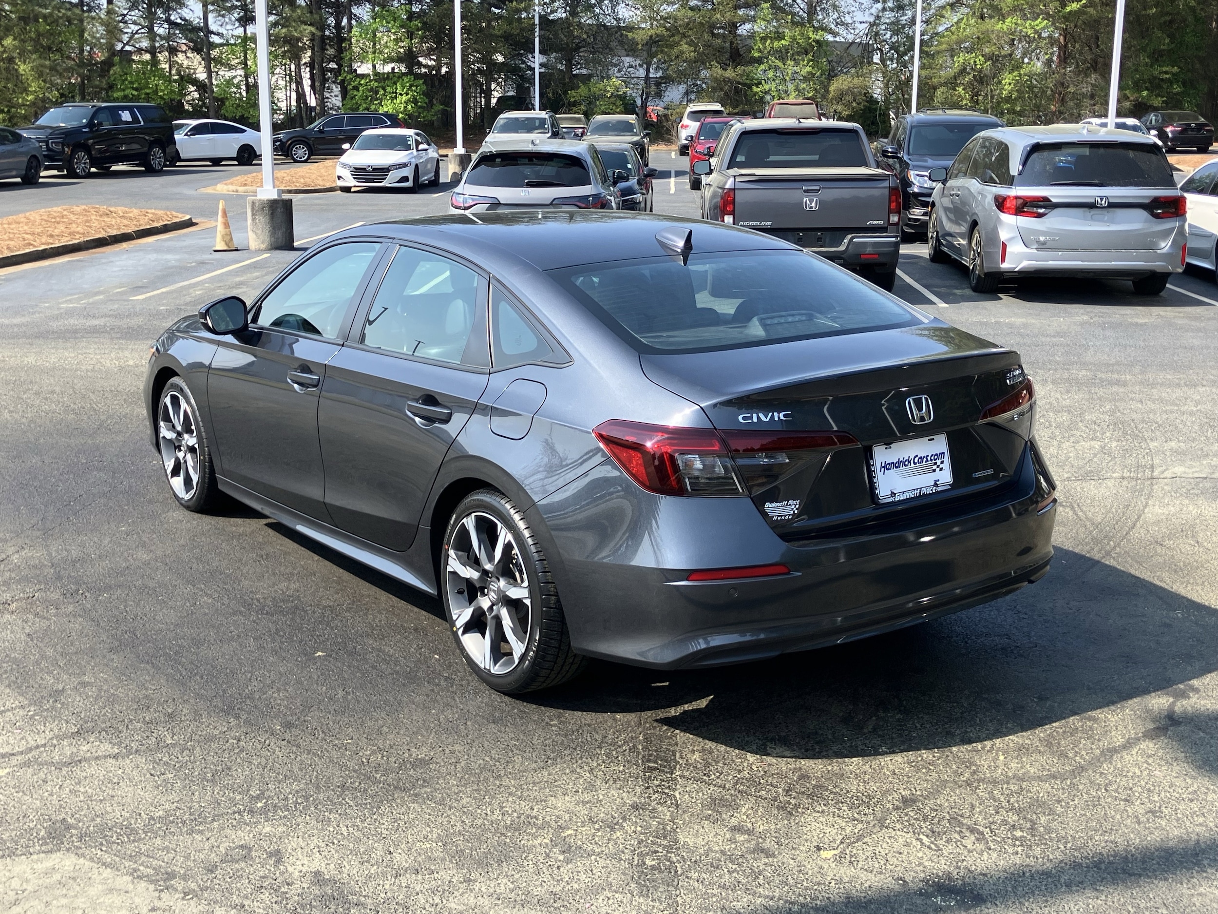 2025 Honda Civic  Hybrid Sport Touring CVT photo 3