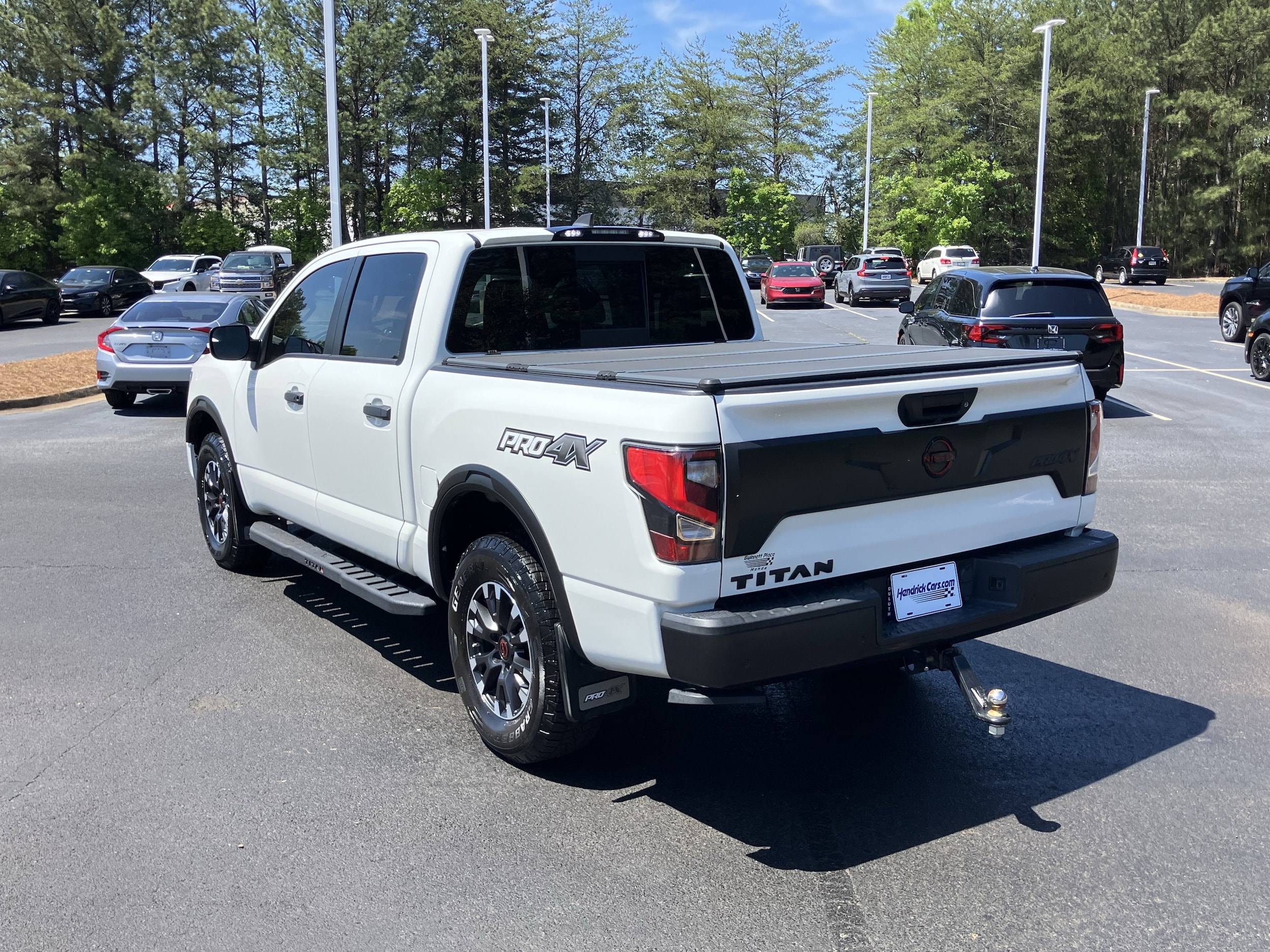 Nissan Titan 4x4 Crew Cab PRO-4X