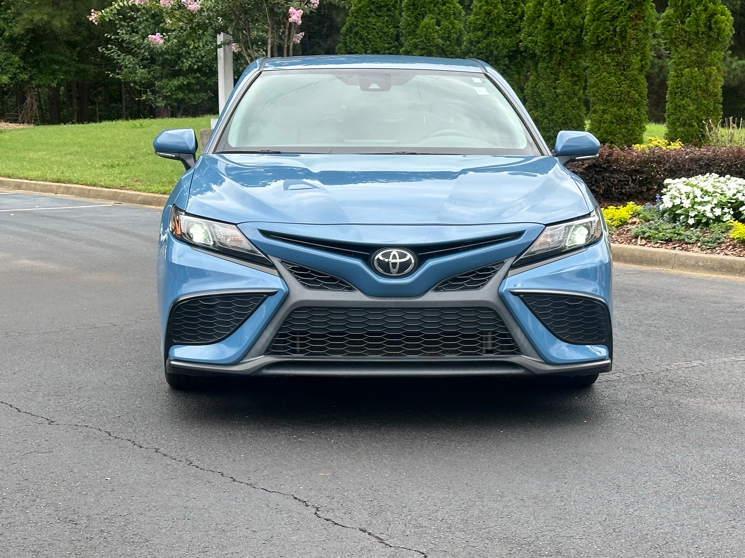 Toyota Camry SE Auto