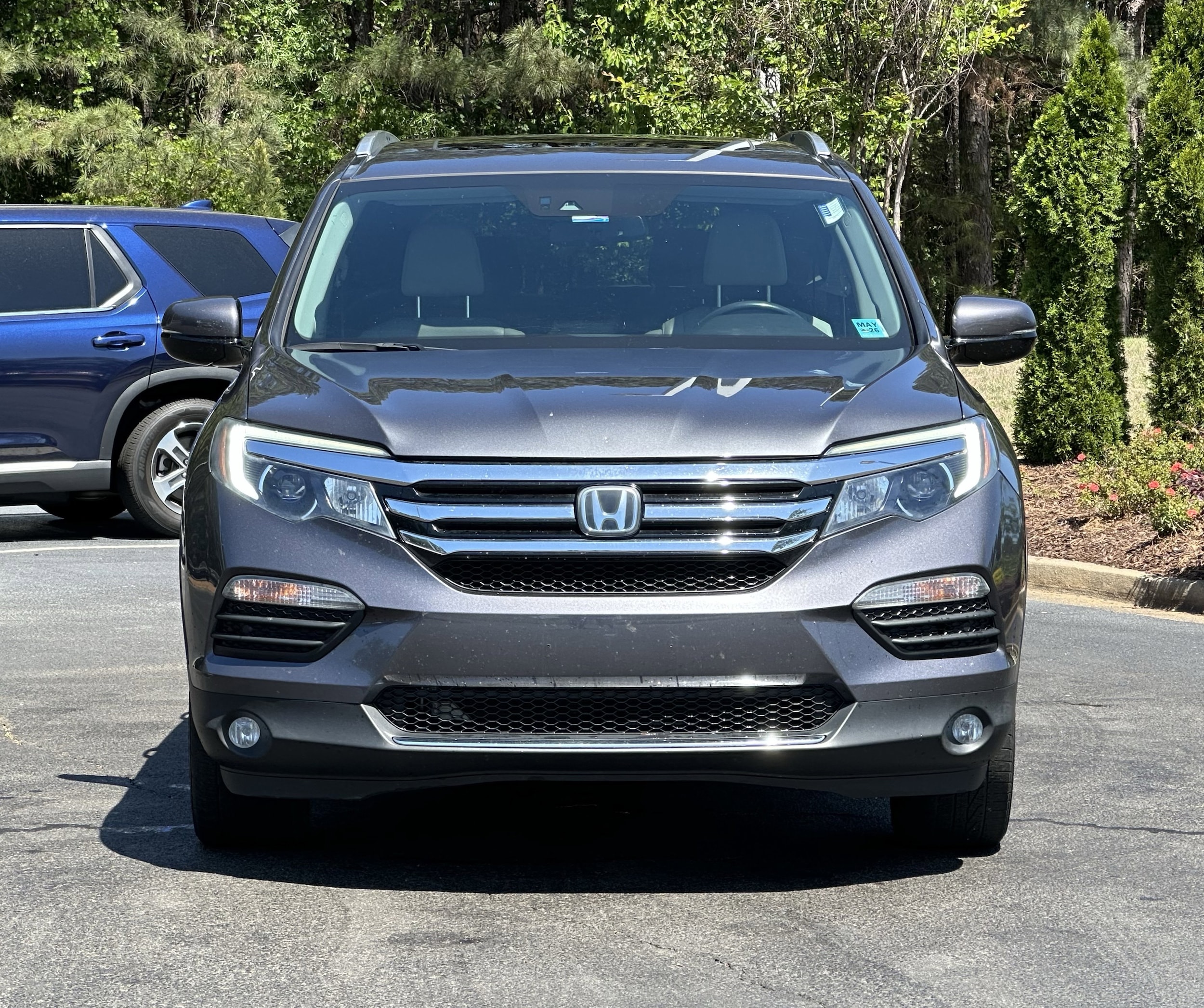 2017 Honda Pilot Elite AWD photo 3