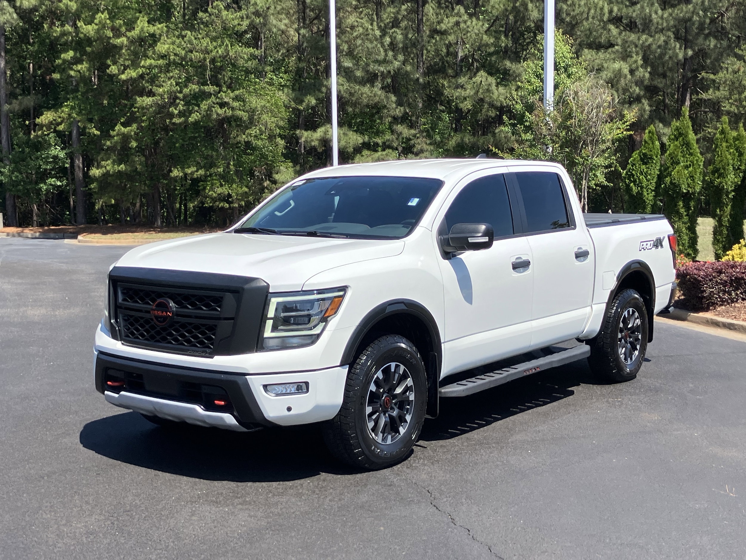 Nissan Titan 4x4 Crew Cab PRO-4X