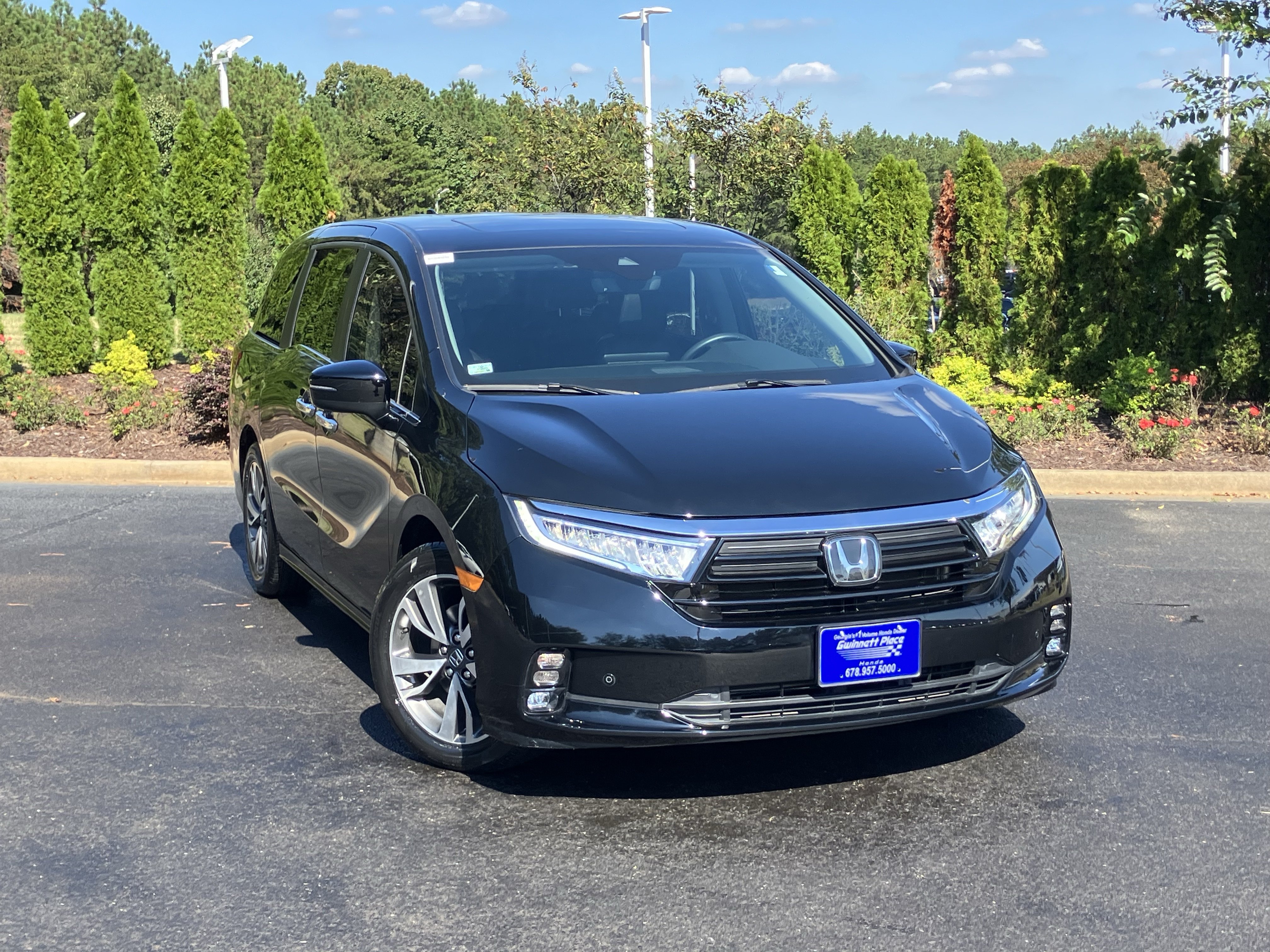 2024 Honda Odyssey Touring Auto Minivan