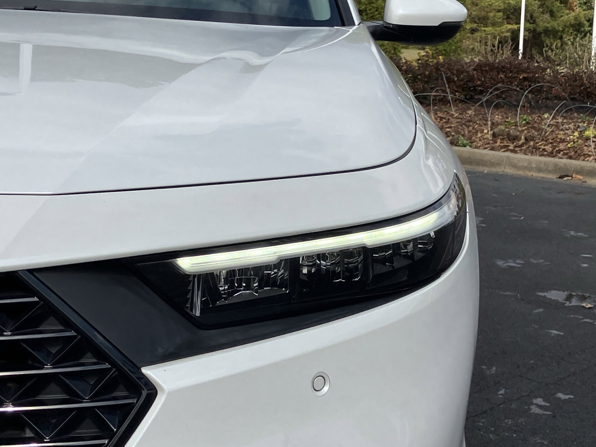 2023 Honda Accord Hybrid Touring photo 2