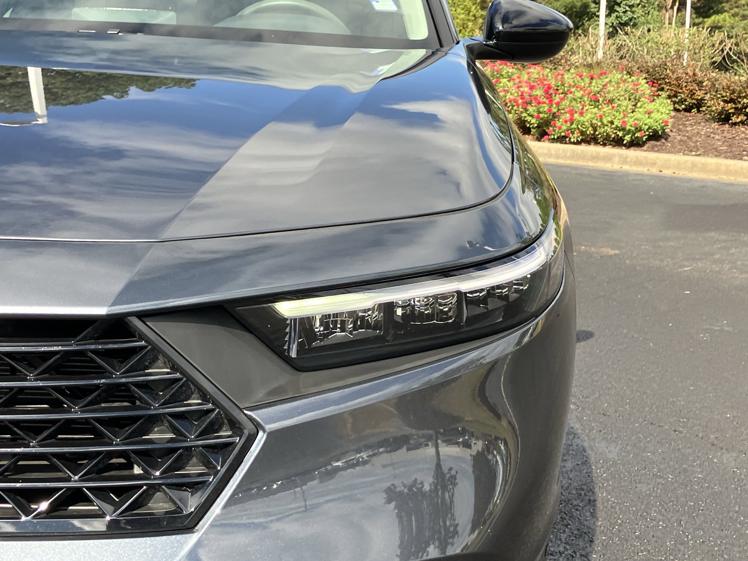 2025 Honda Accord SE photo 2