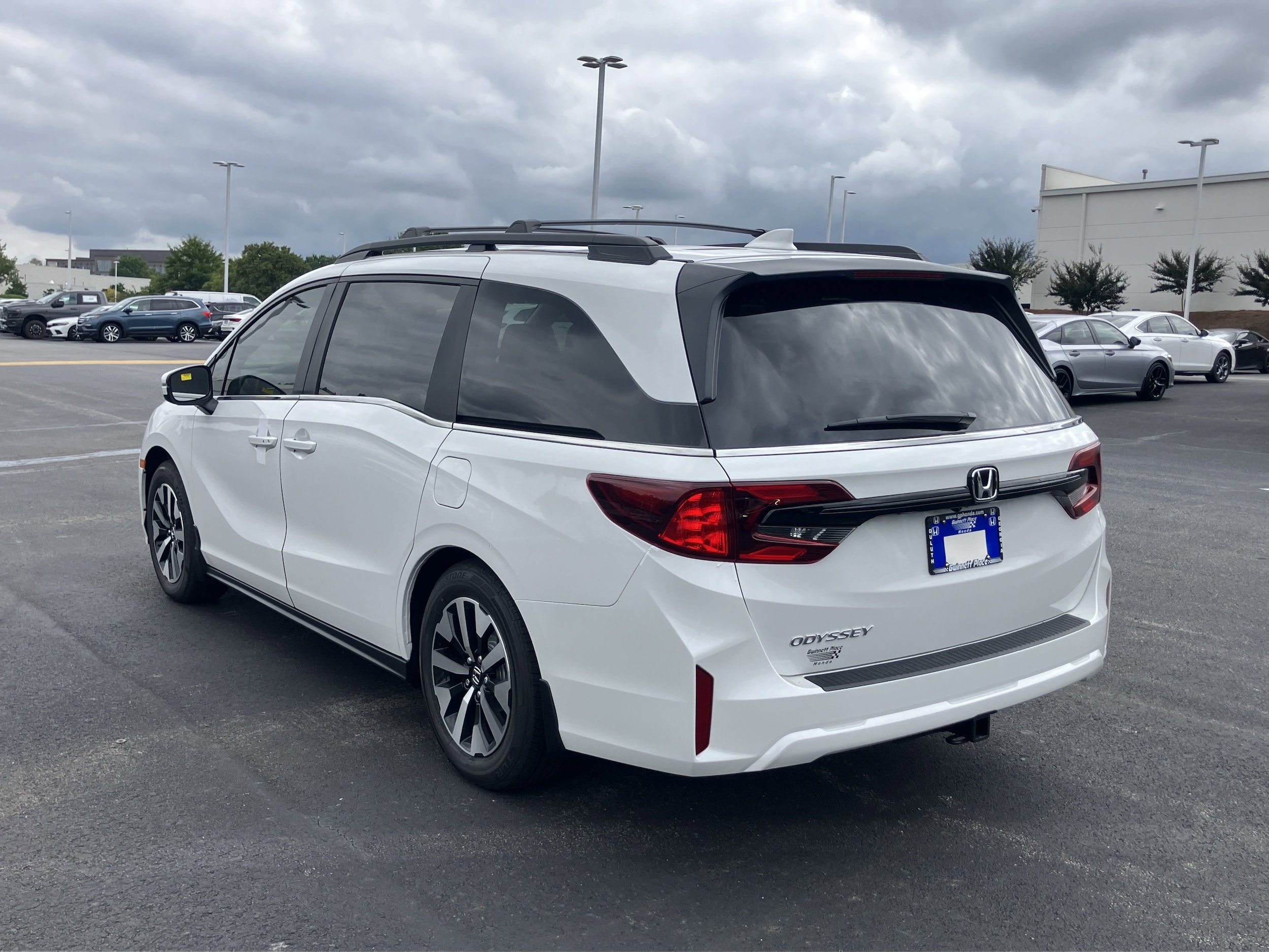 2026 Honda Odyssey EX-L Auto photo 6