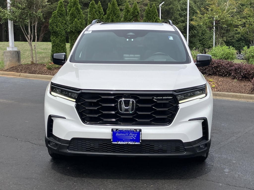 Used 2025 Honda Pilot Black Edition AWD SUV