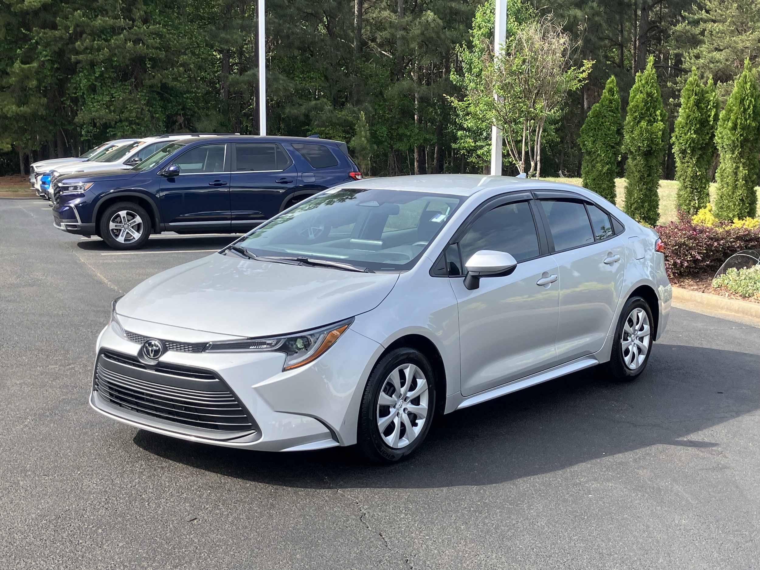 2024 Toyota Corolla LE CVT photo 5