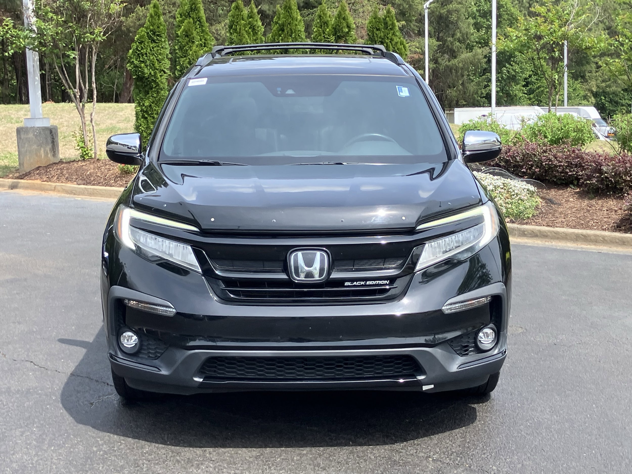 2021 Honda Pilot Black Edition AWD photo 2