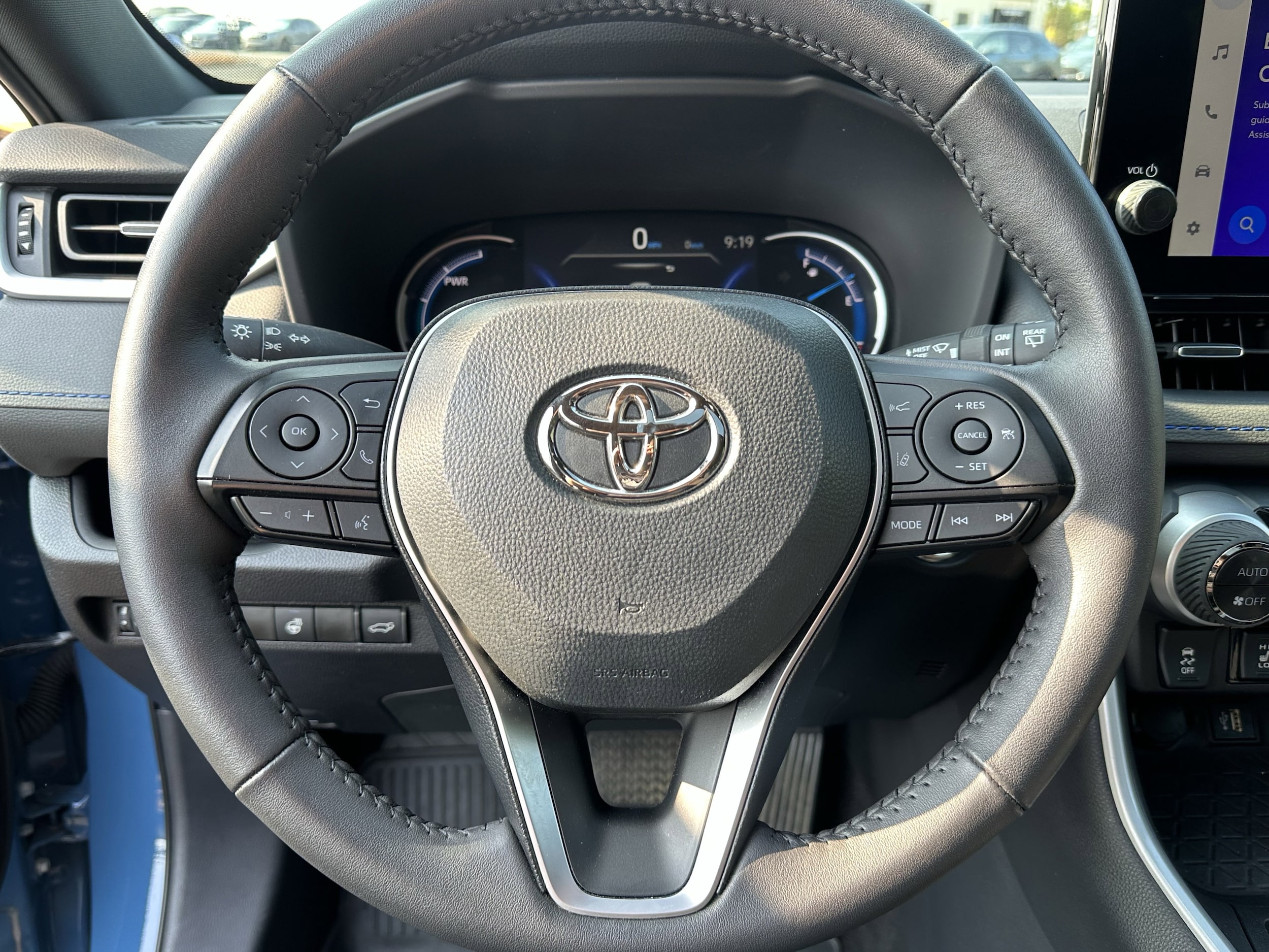 2024 Toyota RAV4 Hybrid XSE AWD photo 5