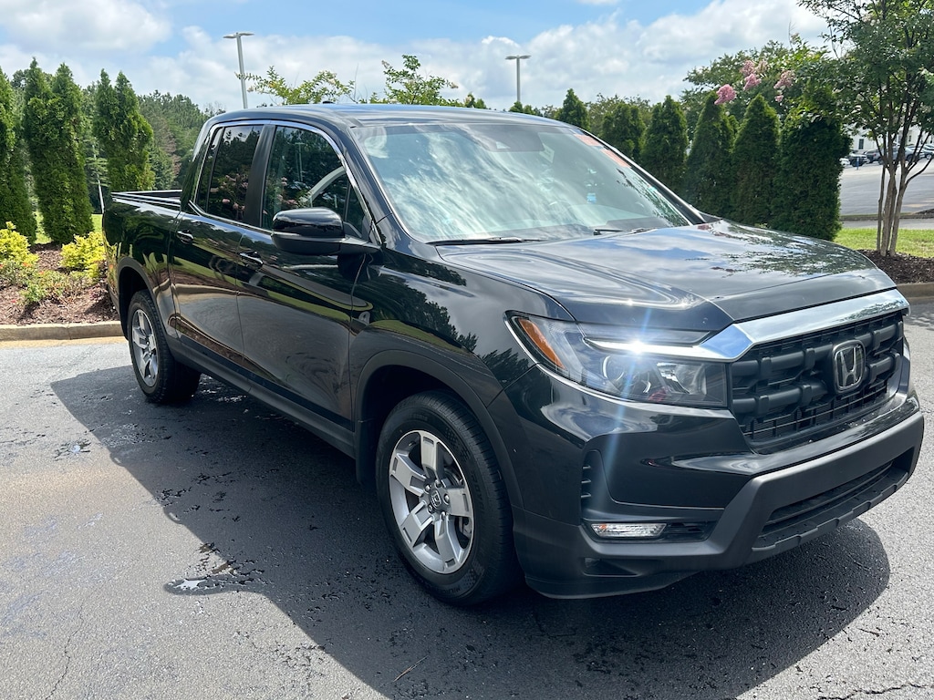 Certified 2025 Honda Ridgeline RTL AWD Pickup